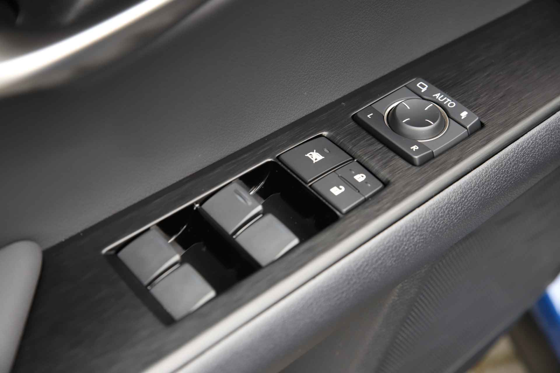 Lexus UX 300e Luxury 204pk Full Electric | Full Options - 42/61