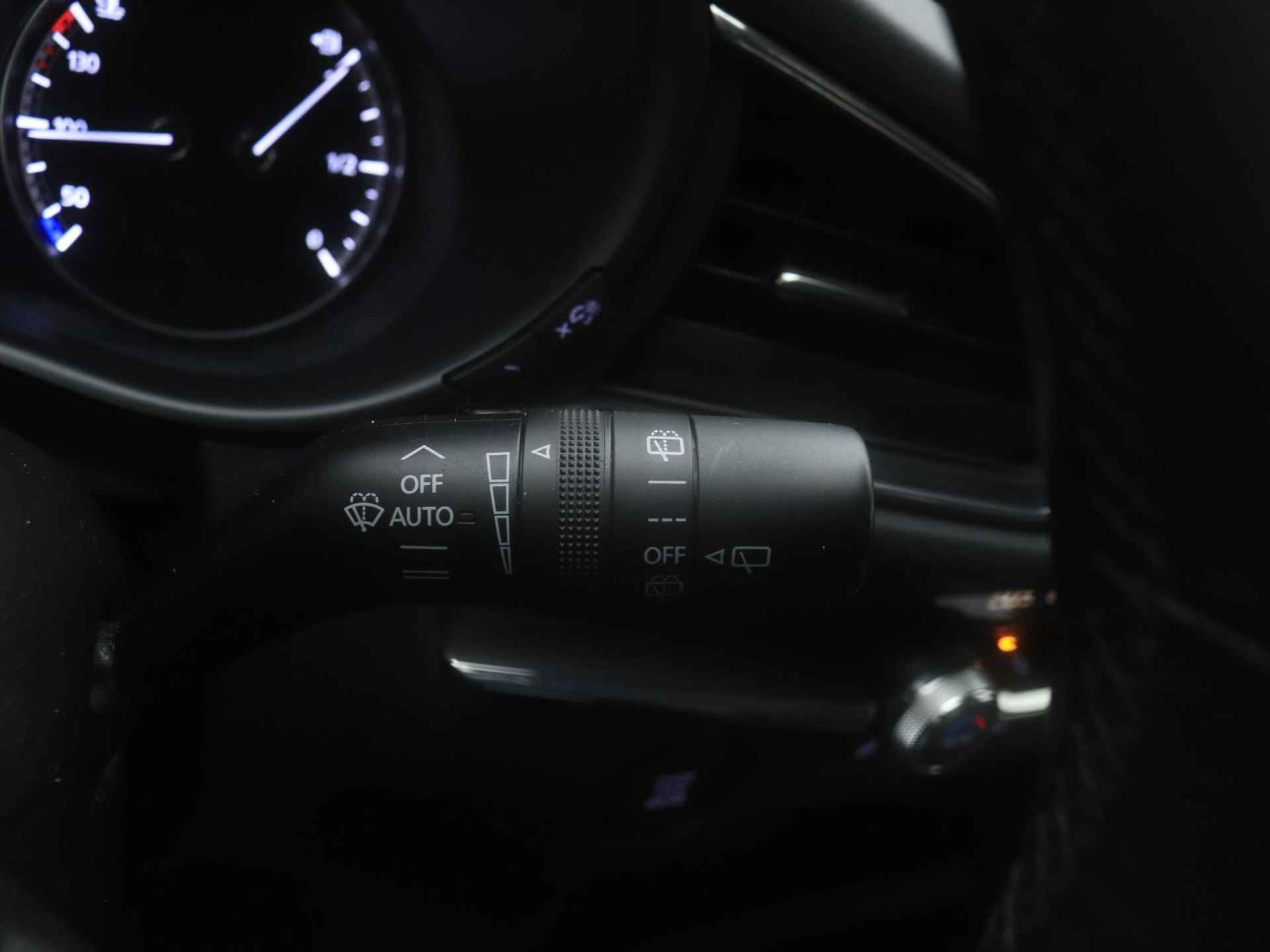 Mazda CX-30 2.0 SkyActiv-X Comfort automaat met afneembare trekhaak : dealer onderhouden - 29/48