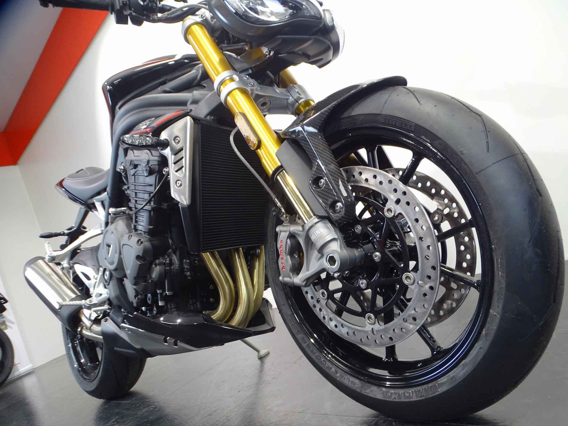 Triumph SPEED TRIPLE 1200 RS - 4/7