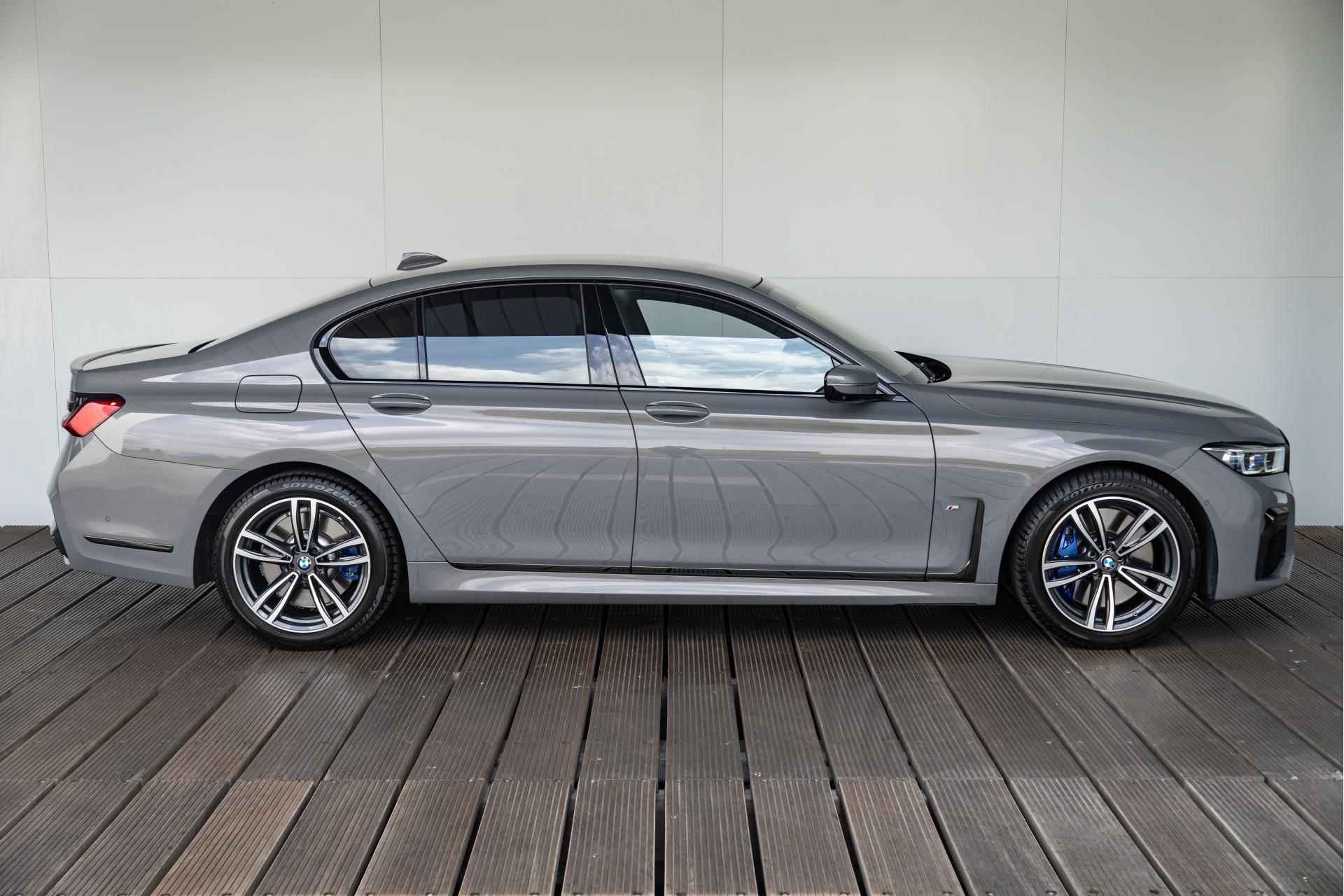 BMW 7 Serie Sedan 745e | High Executive / Model M Sport / Active Steering / BMW Personal CoPilot Pack / Massage - 4/55