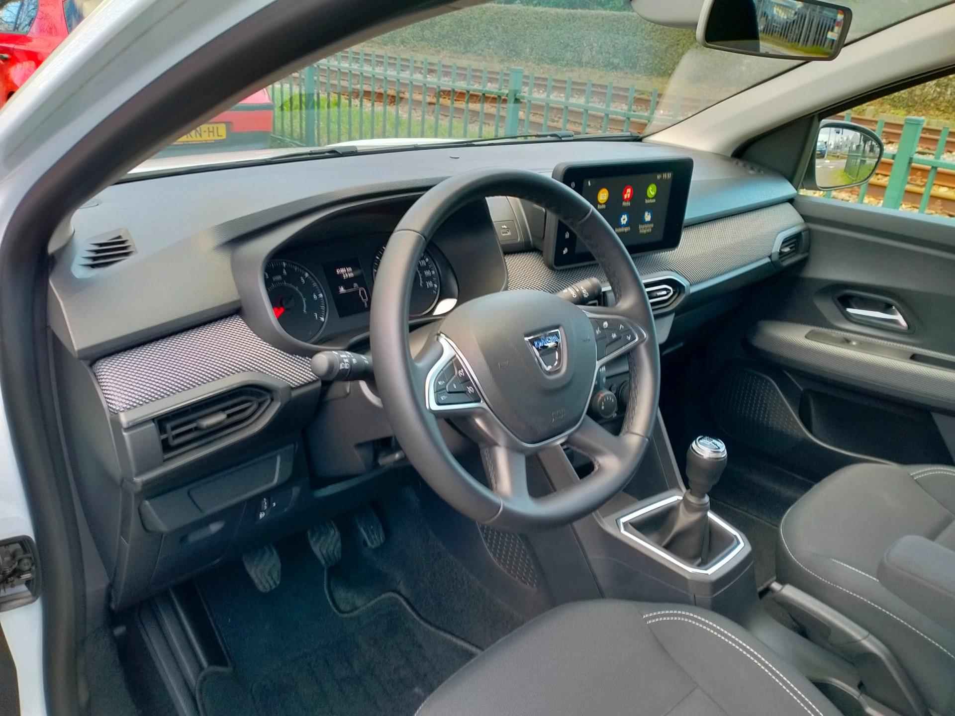 Dacia JOGGER 1.0 TCe Comfort 5p. led pdc camera android carplay lage km ALLINPRIJS - 9/31