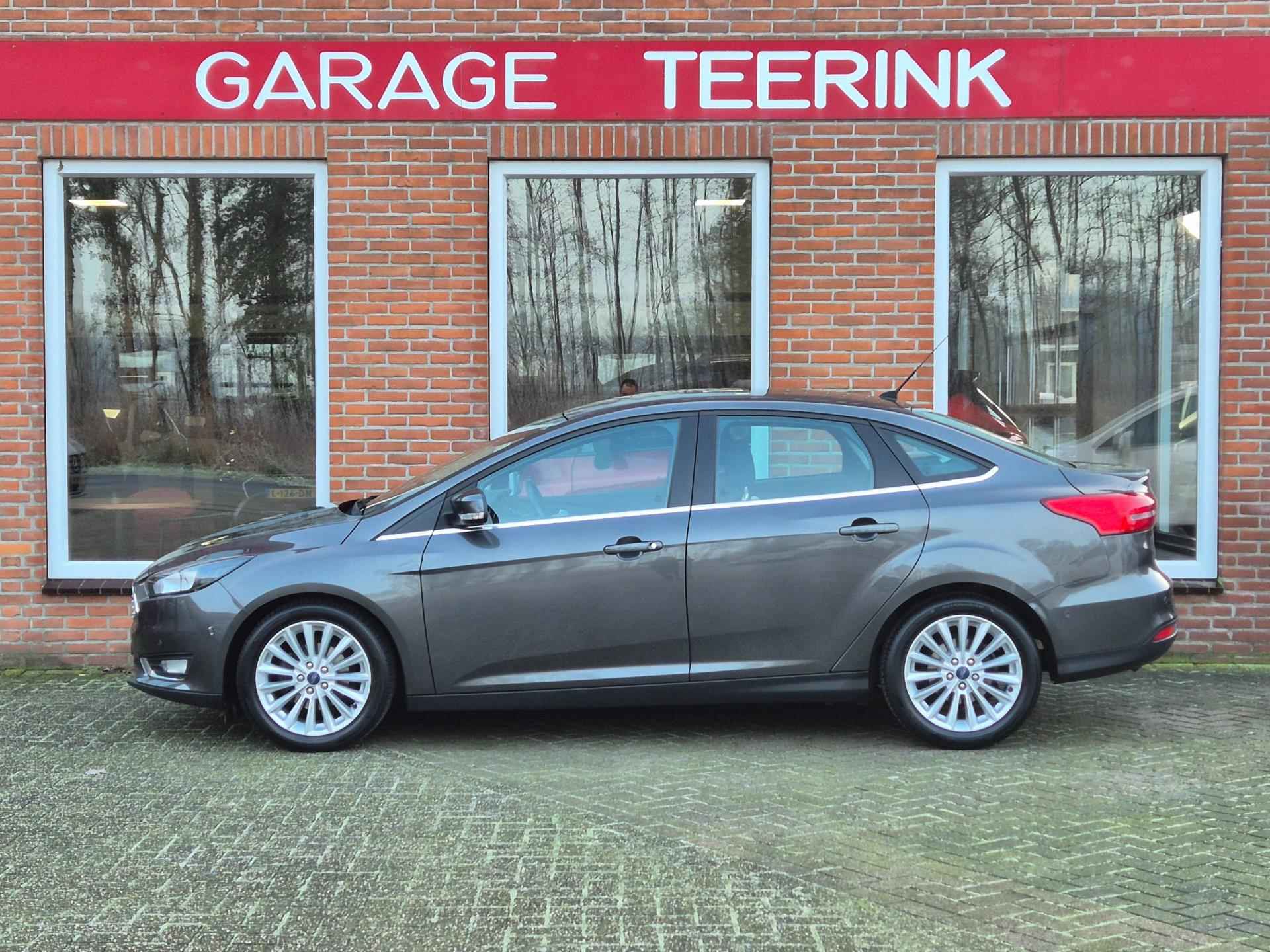 Ford Focus 1.0 Titanium Edition 125PK 4drs clima, cruise, navi, pdc, parkassist, lmv RIJKLAAR - 17/20