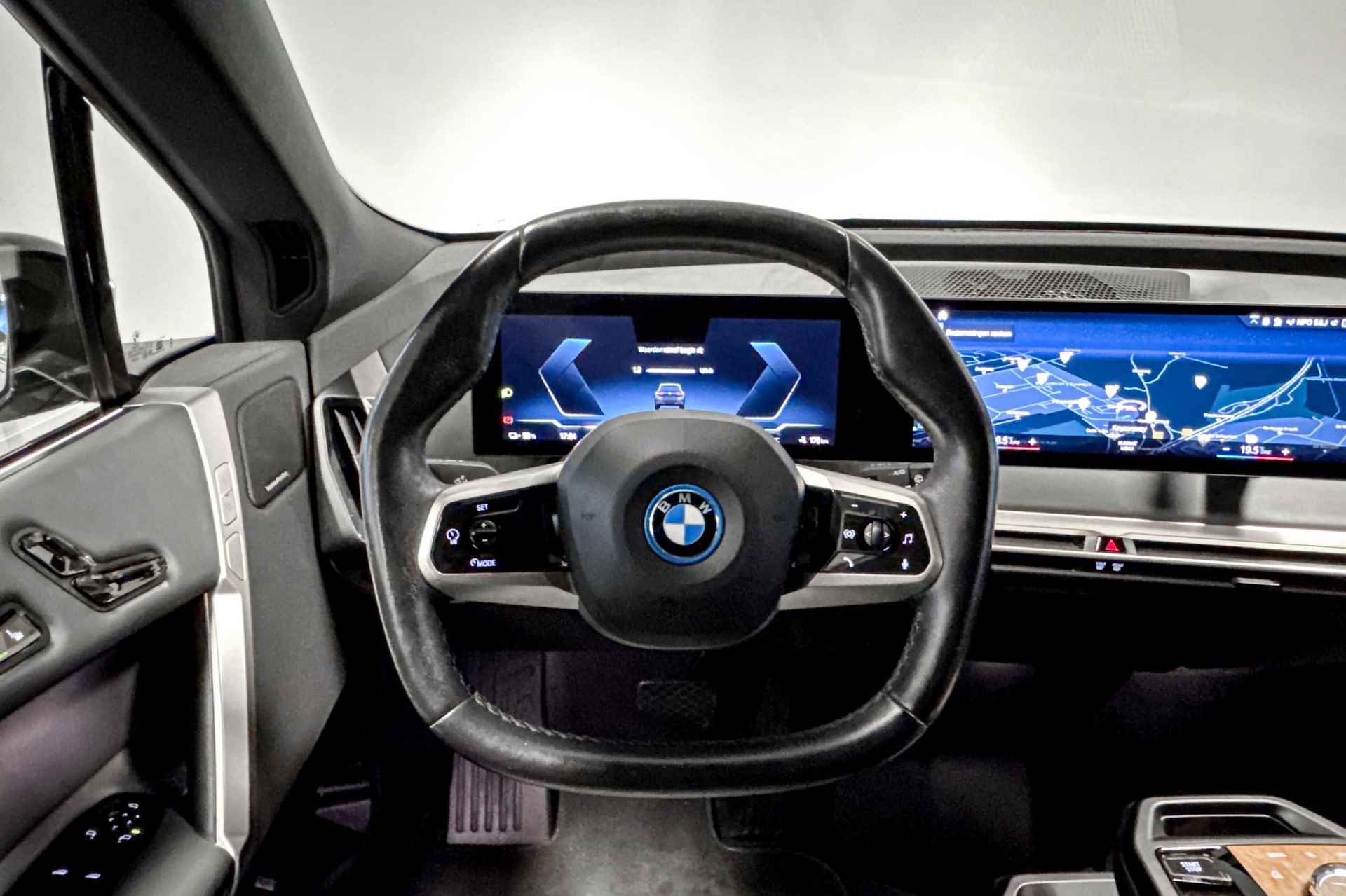 BMW iX xDrive40 High Executive 77 kWh | M Sport | Harman Kardon | Driving Assistant Pro | Glazen Panoramadak | Trekhaak | - 13/30