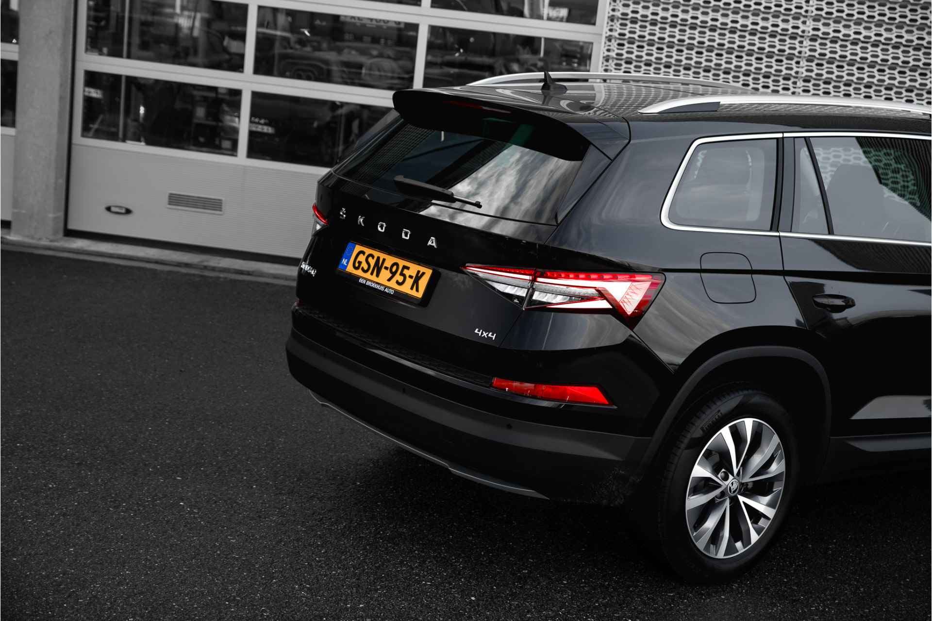 Škoda Kodiaq 2.0TSI 190pk | 4WD | Panodak | Leer | Trekhaak | 7-Persoons | - 18/31