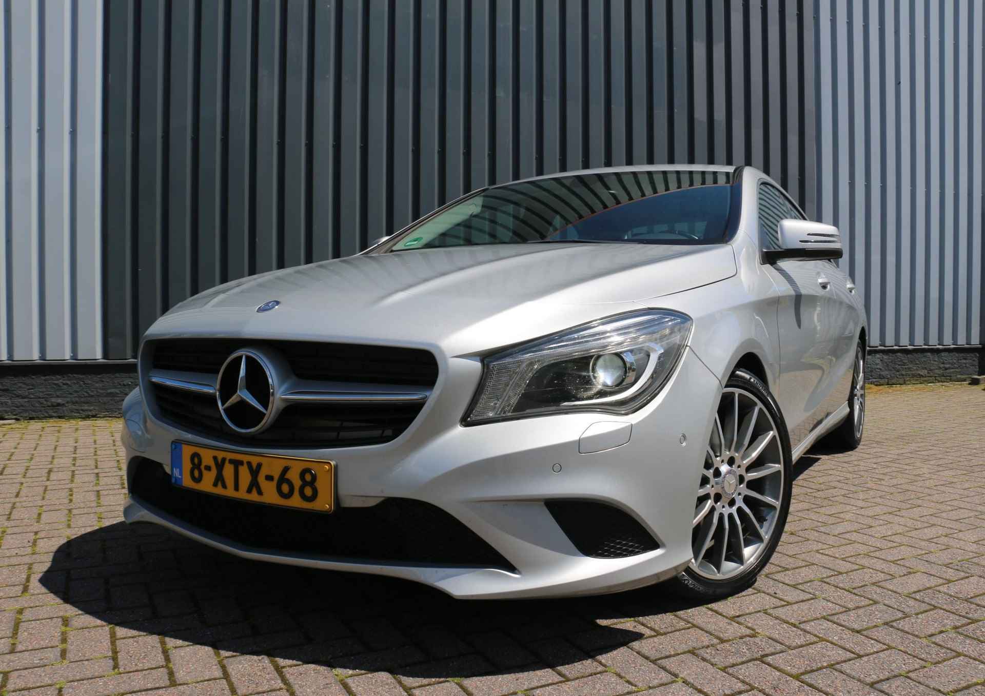 Mercedes-Benz CLA-klasse 180 BlueEFF. Lease Edition Bi-Xenon Climate Cruise Parkeersensoren LM Velgen - 2/24