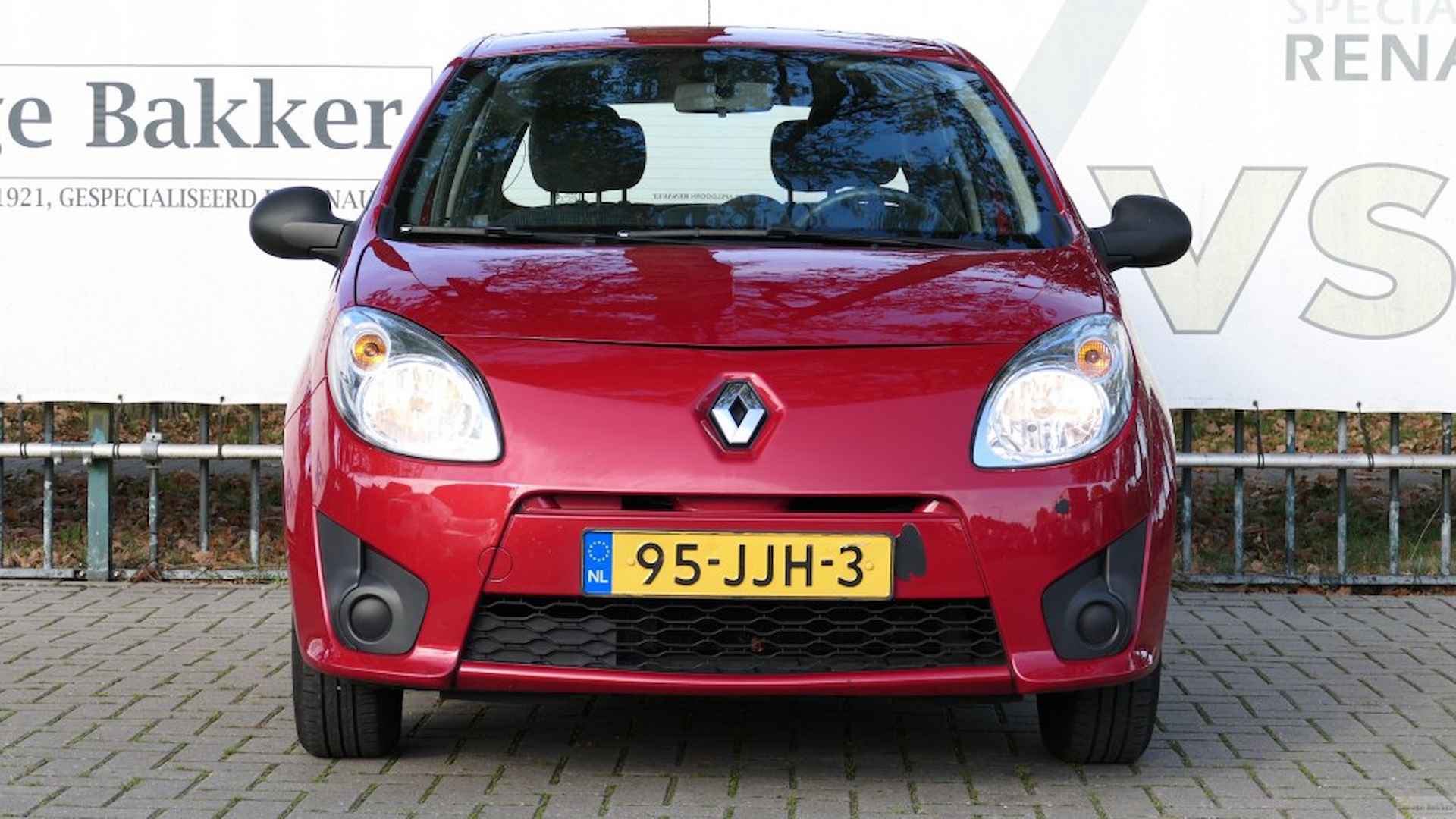 RENAULT Twingo 1.2 60 Authentique - 15/19