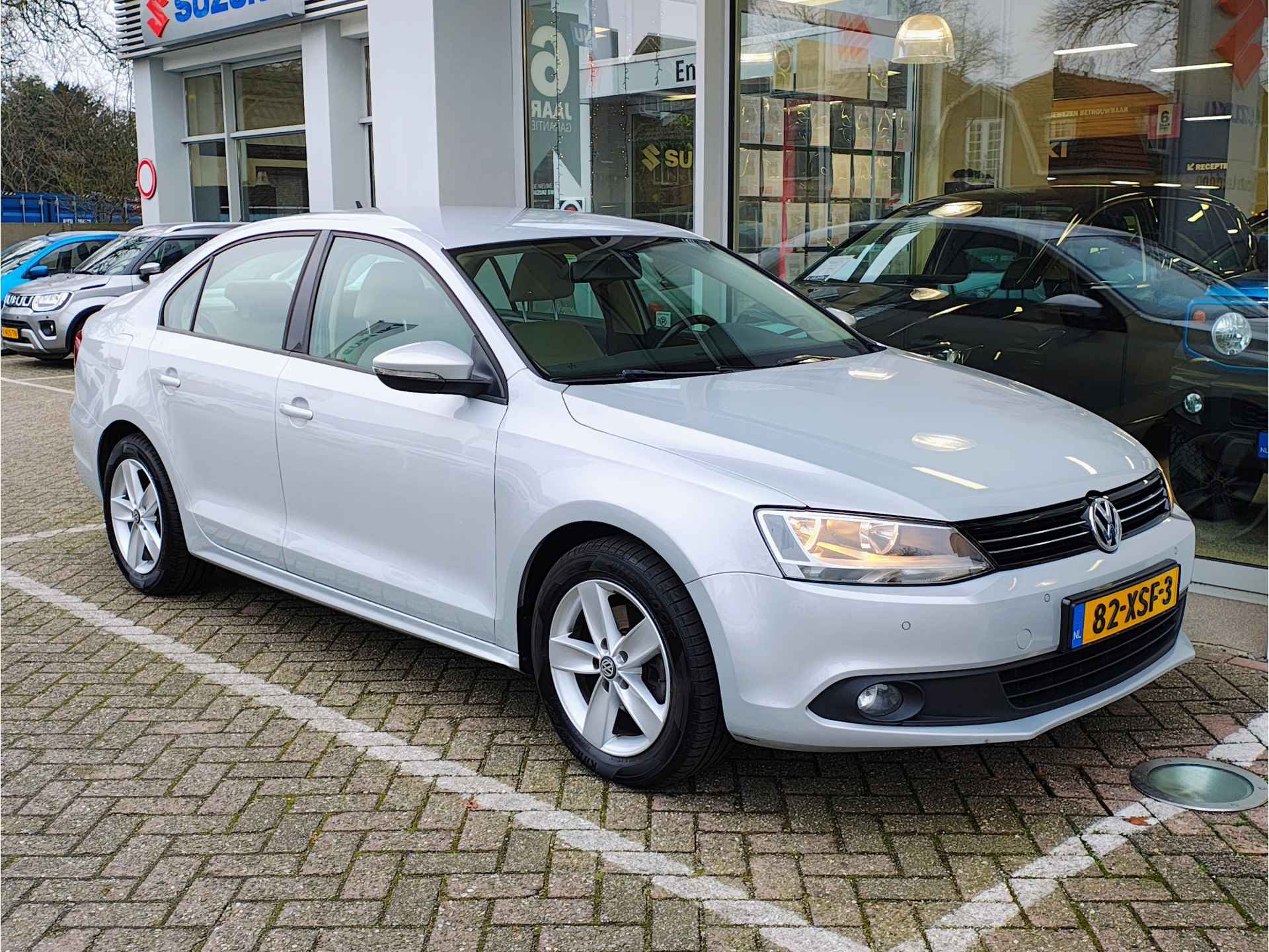 Volkswagen Jetta 1.4 TSI HIGHLINE Clima | Cruise | Trekhaak | Houtinleg - 8/32