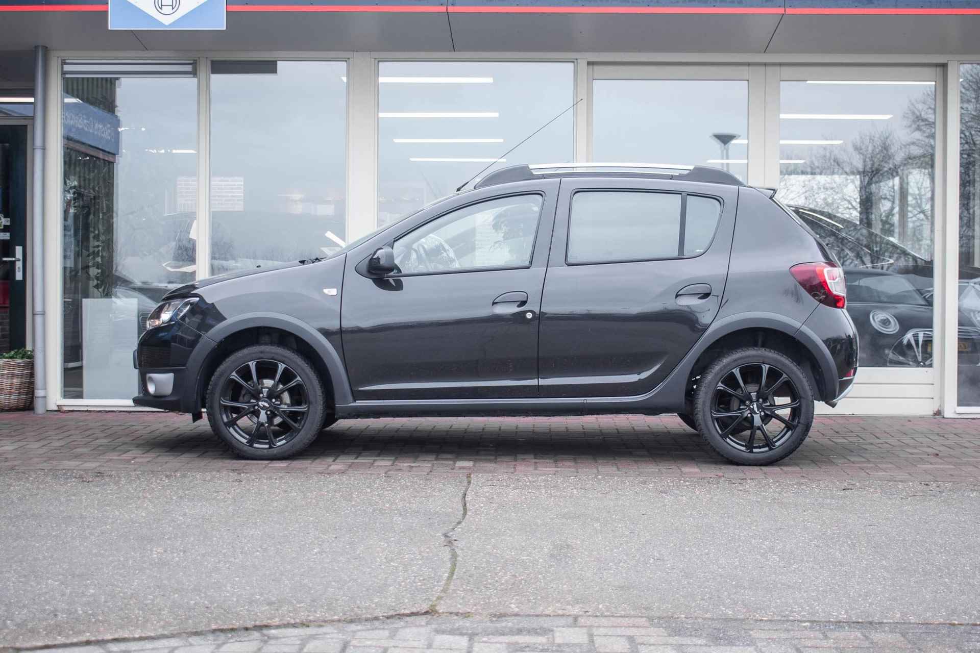 Dacia Sandero 0.9 TCe Stepway Lauréate - 6/24