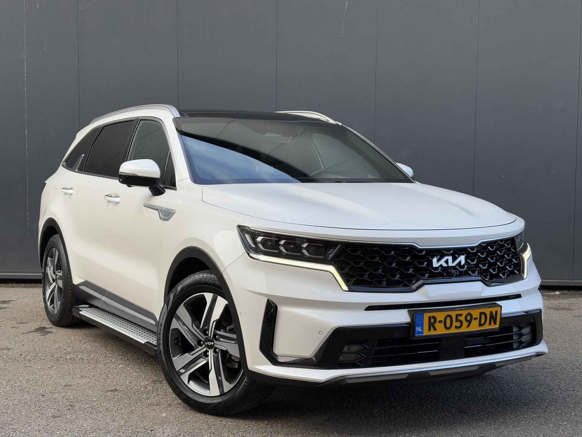 Kia Sorento 1.6 T-GDI Plug-in Hybrid 4WD ExecutiveLine 7 pers | 1e Eigenaar | Kia dealer onderhouden | Fabrieksgarantie t/m 23-08-2029  | NAP - 4/97