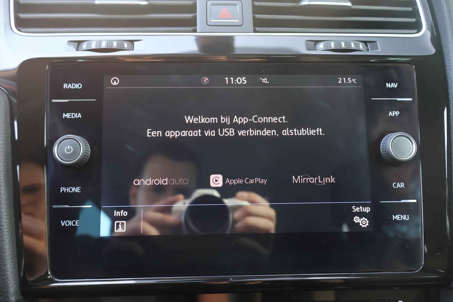 Volkswagen Golf Variant 1.0 TSI R-Line 110pk | Carplay | Virtual | Trekhaak | DAB | Winterset | ACC - 38/54