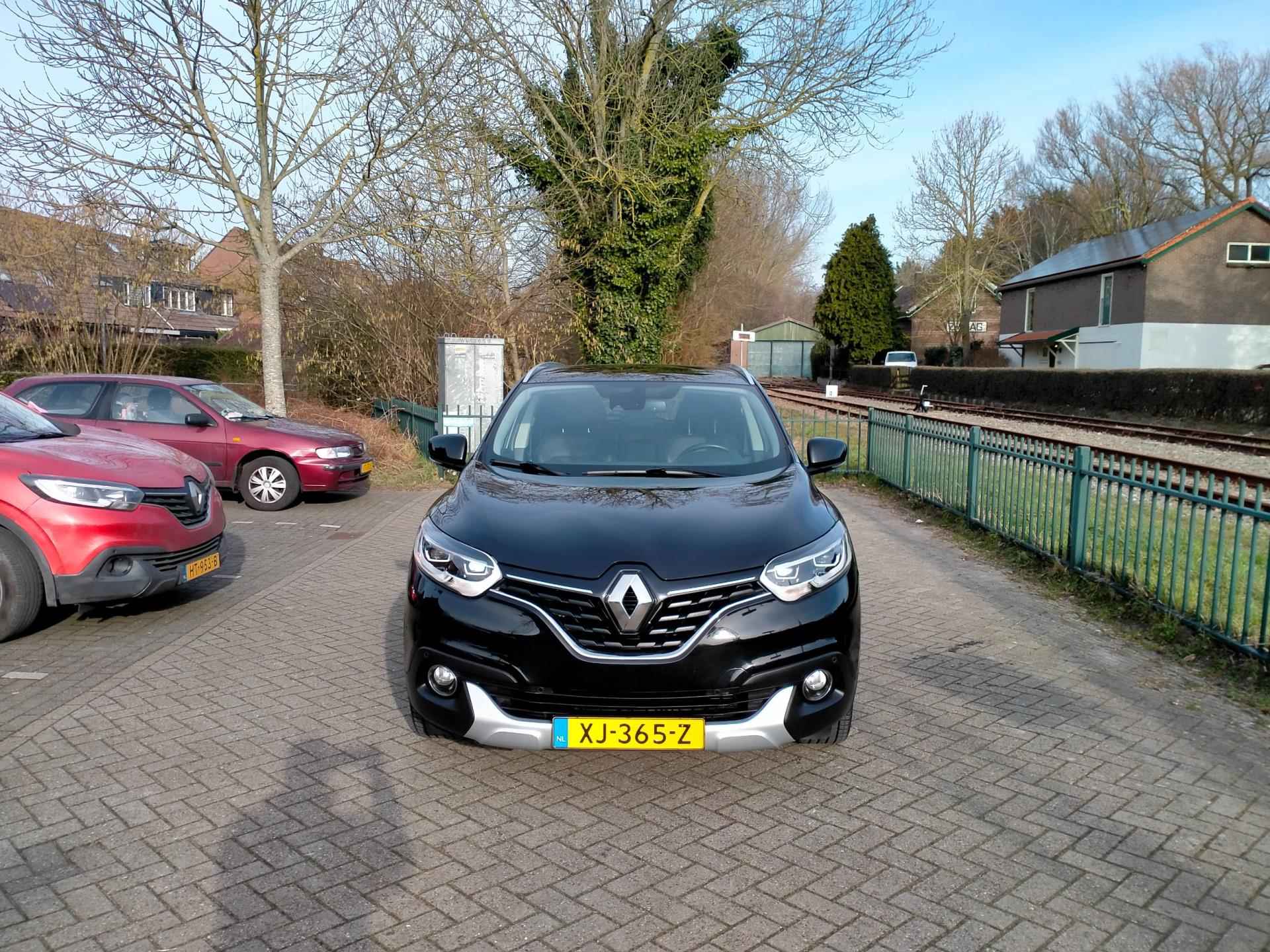 Renault Kadjar 1.2 TCe Bose panoramadak 19"lmv navi pdc ALLINPRIJS - 2/36