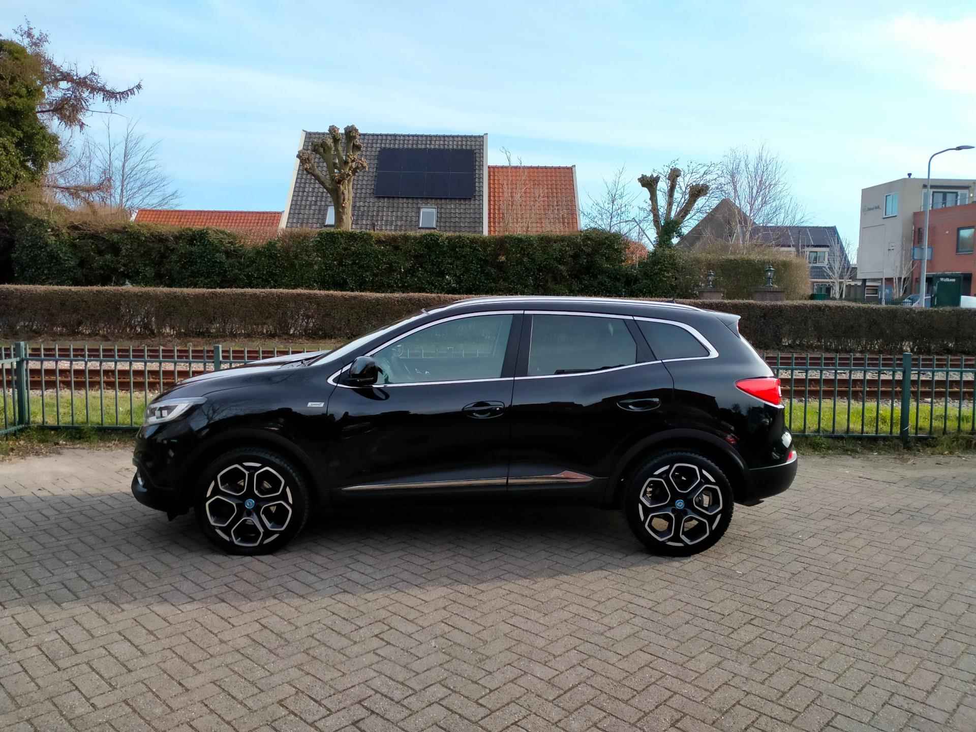 Renault Kadjar 1.2 TCe Bose panoramadak 19"lmv navi pdc ALLINPRIJS - 4/36