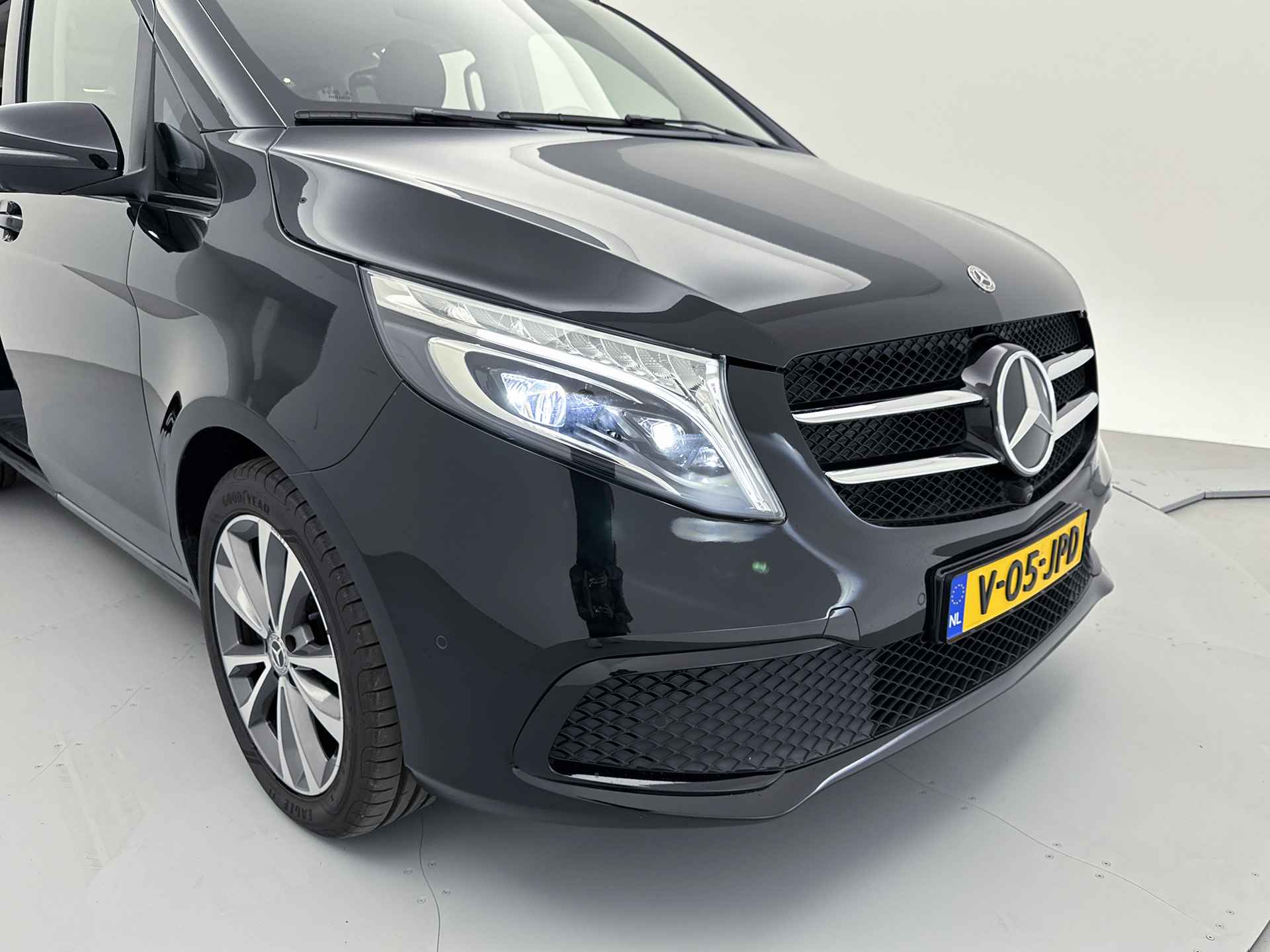 Mercedes-Benz V-Klasse 250d Lang Avantgarde Dubbele Cabine Leder 360 Graden Camera LED Verlichting - 37/40