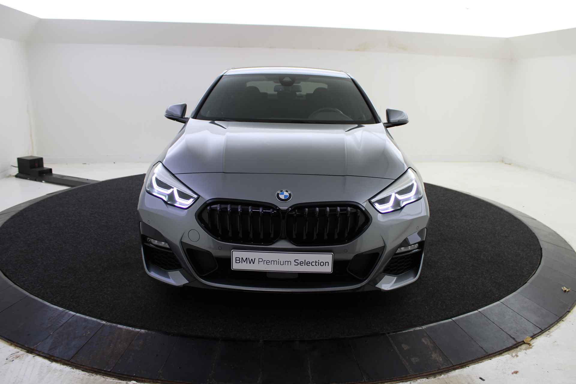 BMW 2 Serie Gran Coupé 218i High Executive M Sport Automaat / M sportstoelen / Stoelverwarming / M Sport steering / Comfort Access / Parking Assistant / Live Cockpit Professional / Cruise Control - 47/49