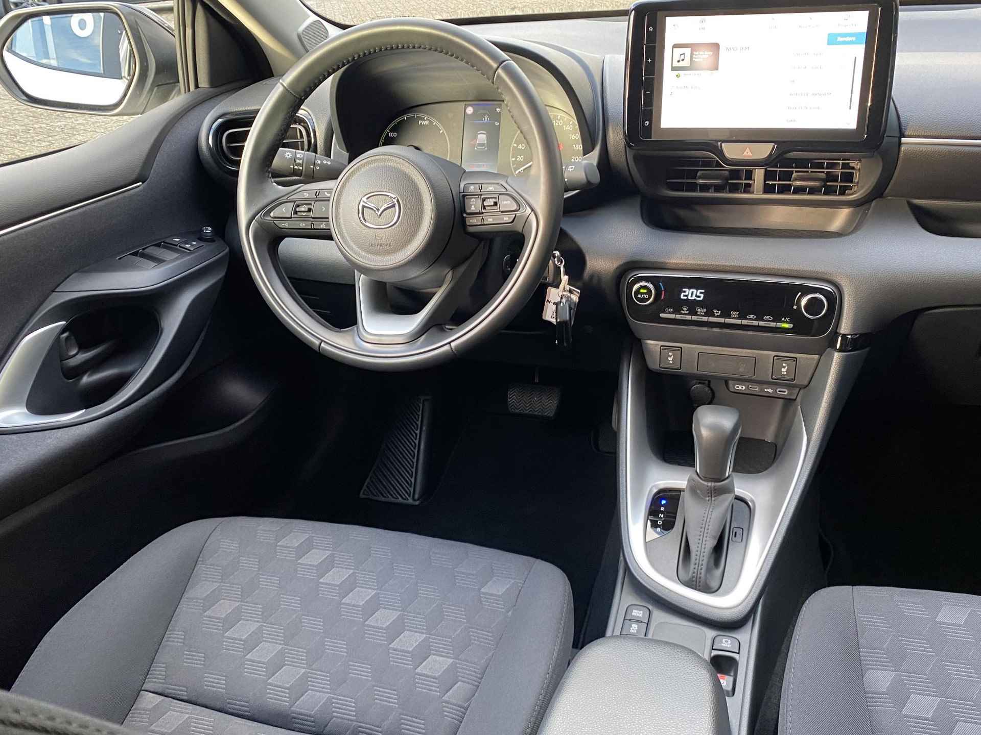 Mazda 2 Hybrid 1.5 Centre-line - 15/28