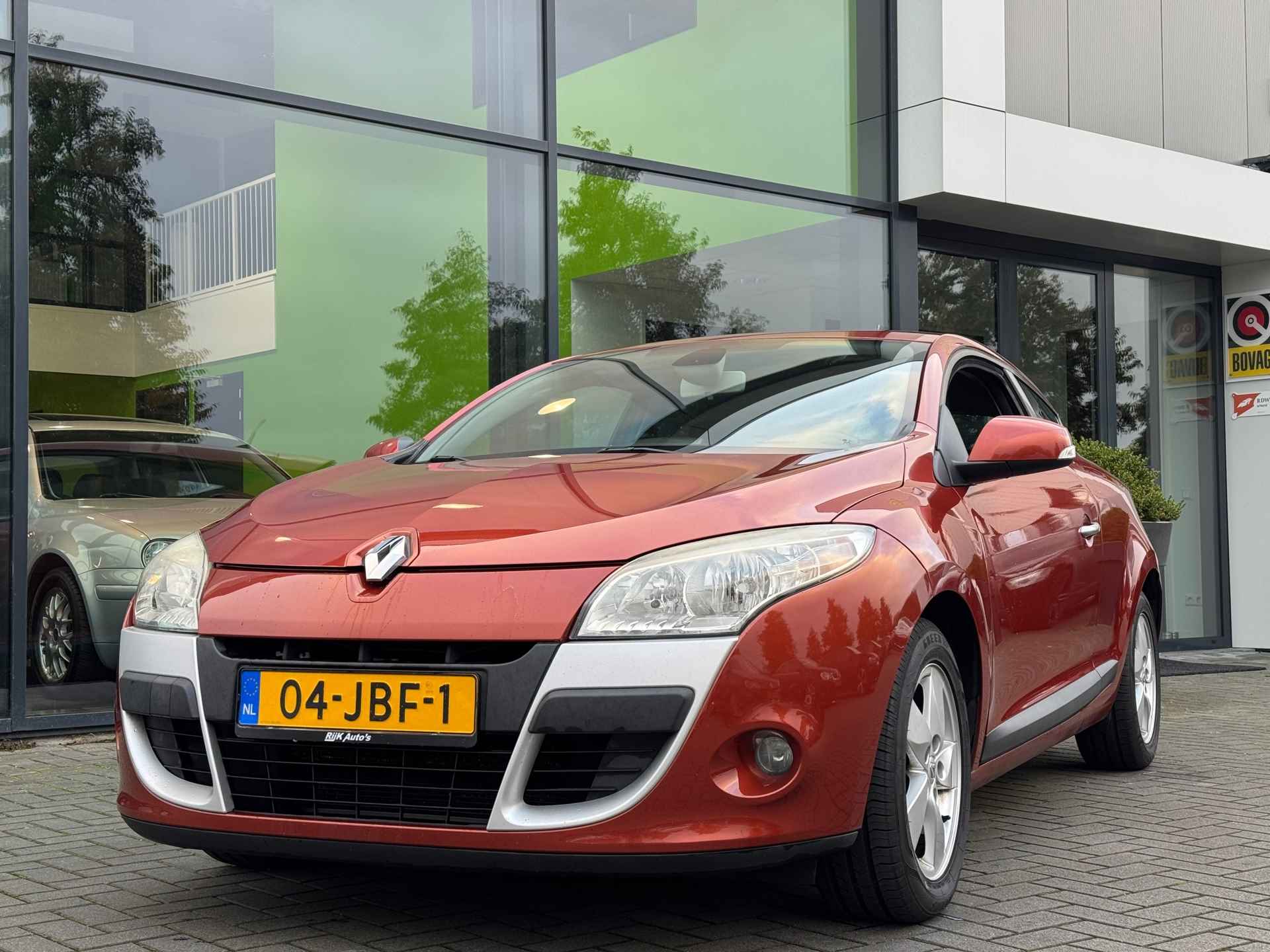 Renault Mégane Coupé 1.6 Sélection Business Sport - 16/23