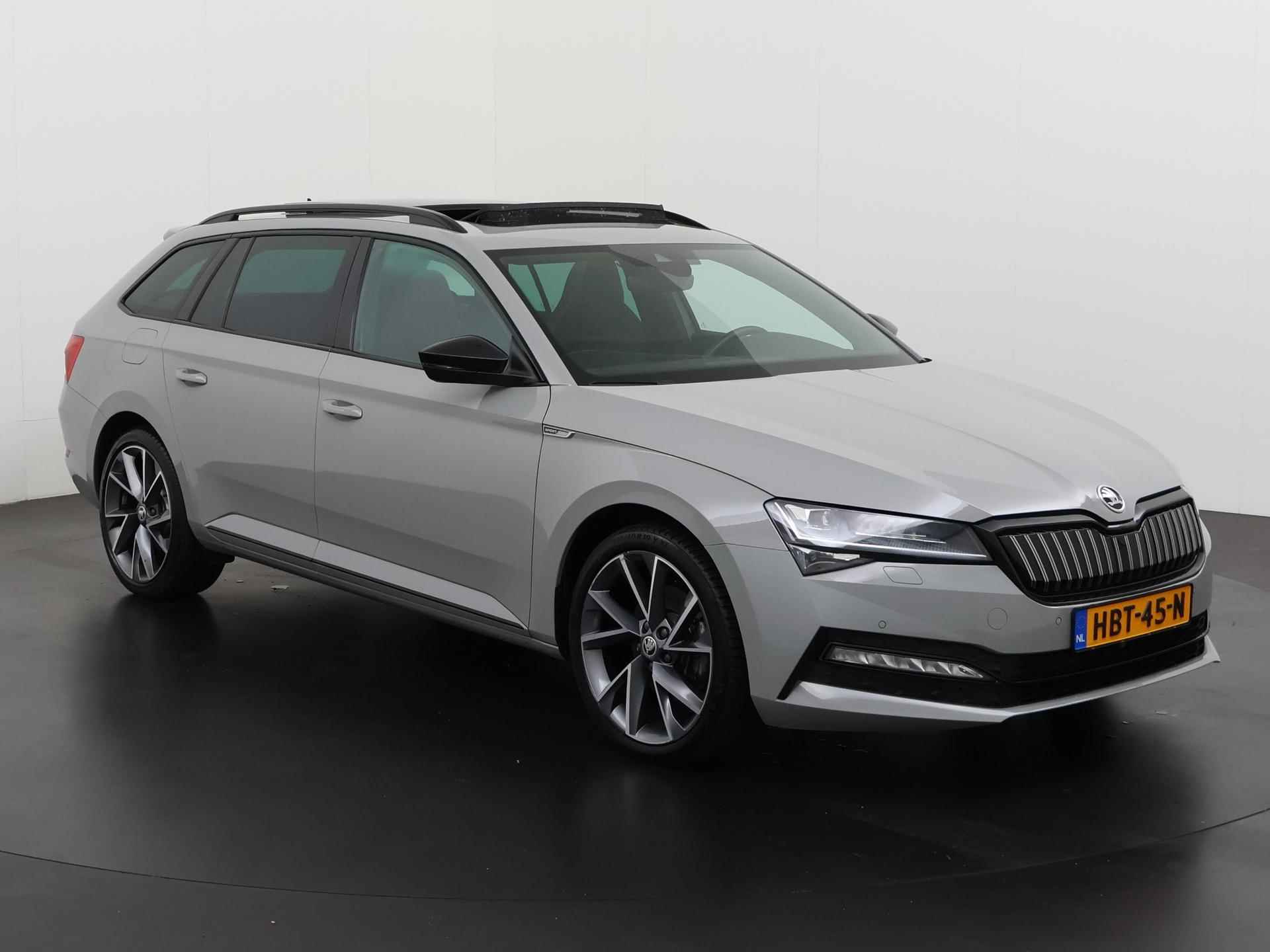 Skoda Superb Combi 1.4 TSI iV Sportline | Panoramadak | Trekhaak | Zondag Open! - 30/48