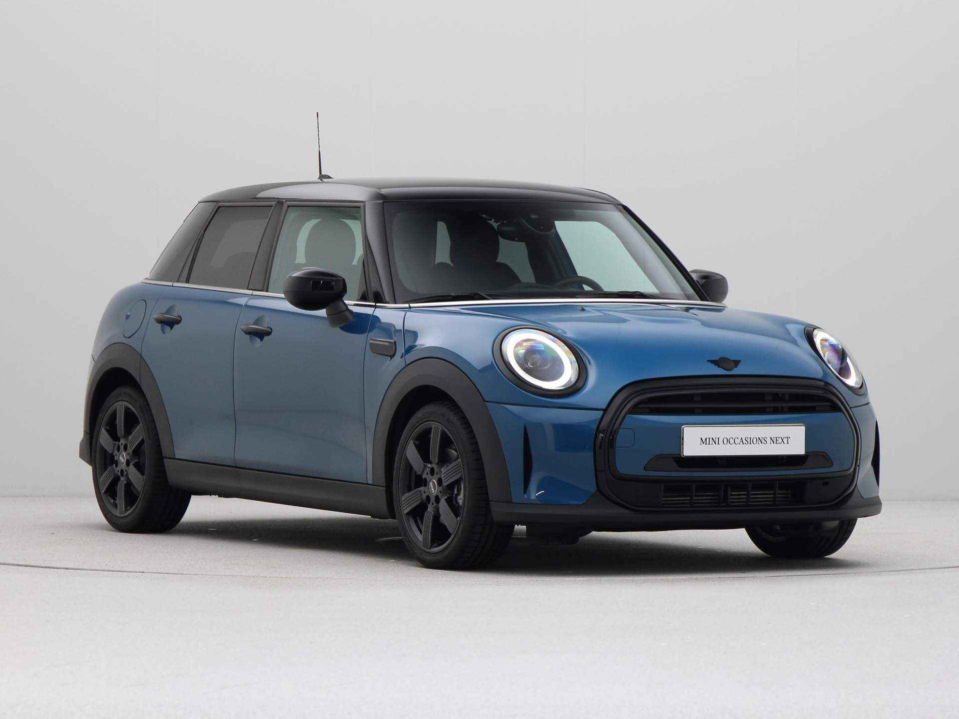 MINI 5-deurs Cooper Camden Edition Aut. - 8/22