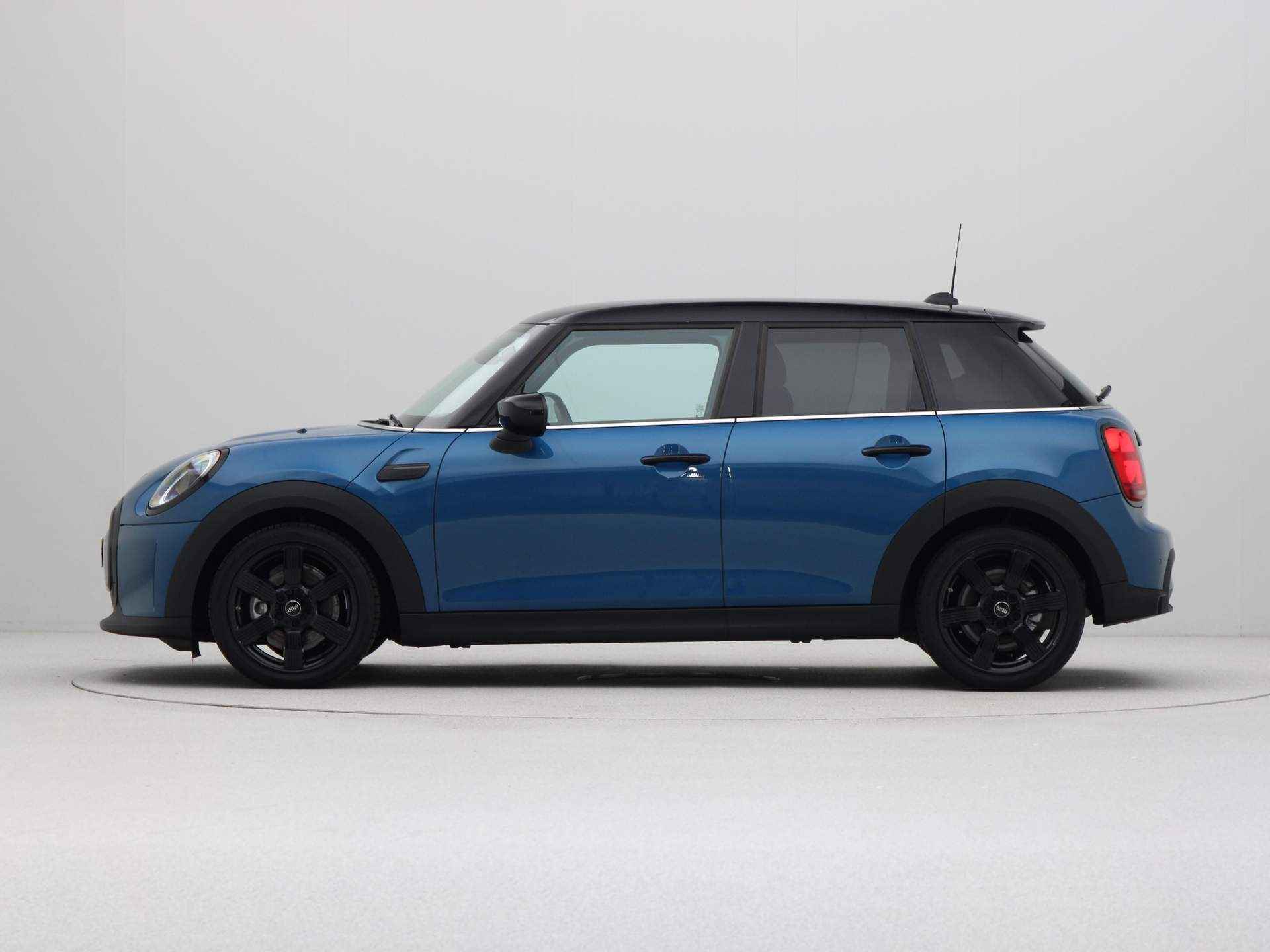 MINI 5-deurs Cooper Camden Edition Aut. - 13/22