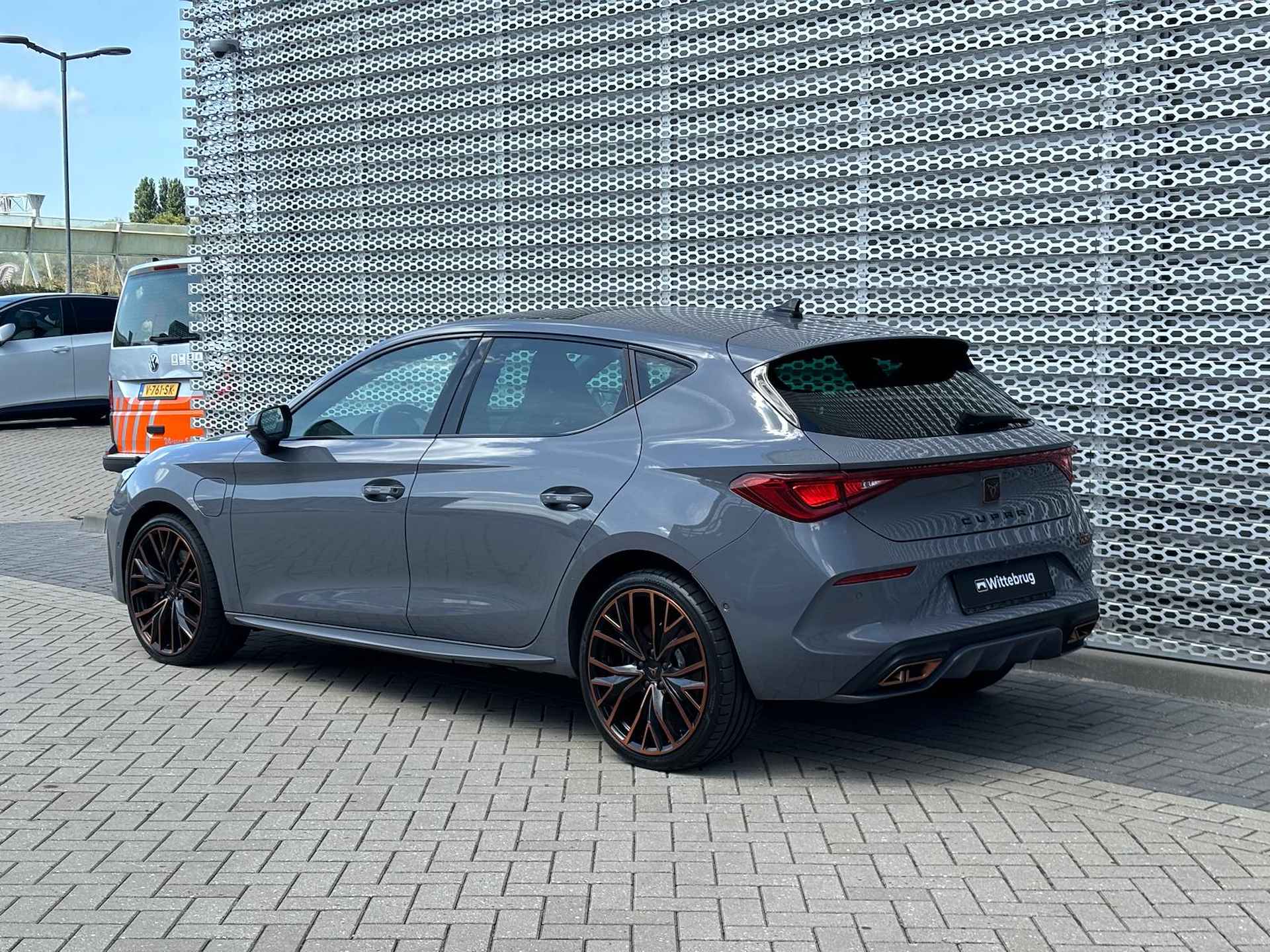 CUPRA Leon 1.4 e-Hybrid 245pk DSG VZ Performance / Panoramadak / SuperSport Stuur / 19" LMV / Stuur & Stoelverwarming / LED / Keyless / Navigatie / Camera / Adaptief Onderstel / Alarm - 6/29