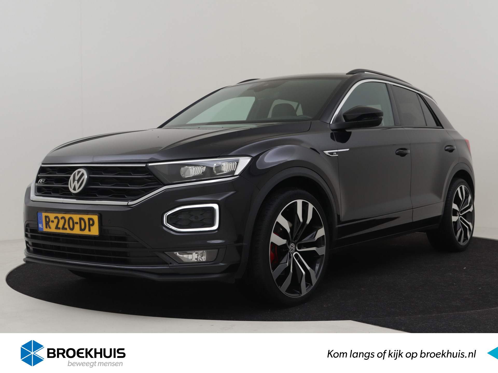 Volkswagen T-Roc 2.0 TSI 191pk 4Motion Sport Business R | Adaptive cruise control | Parkeersensoren v+a | Voorstoelen verwarmd | Navigatie | DAB