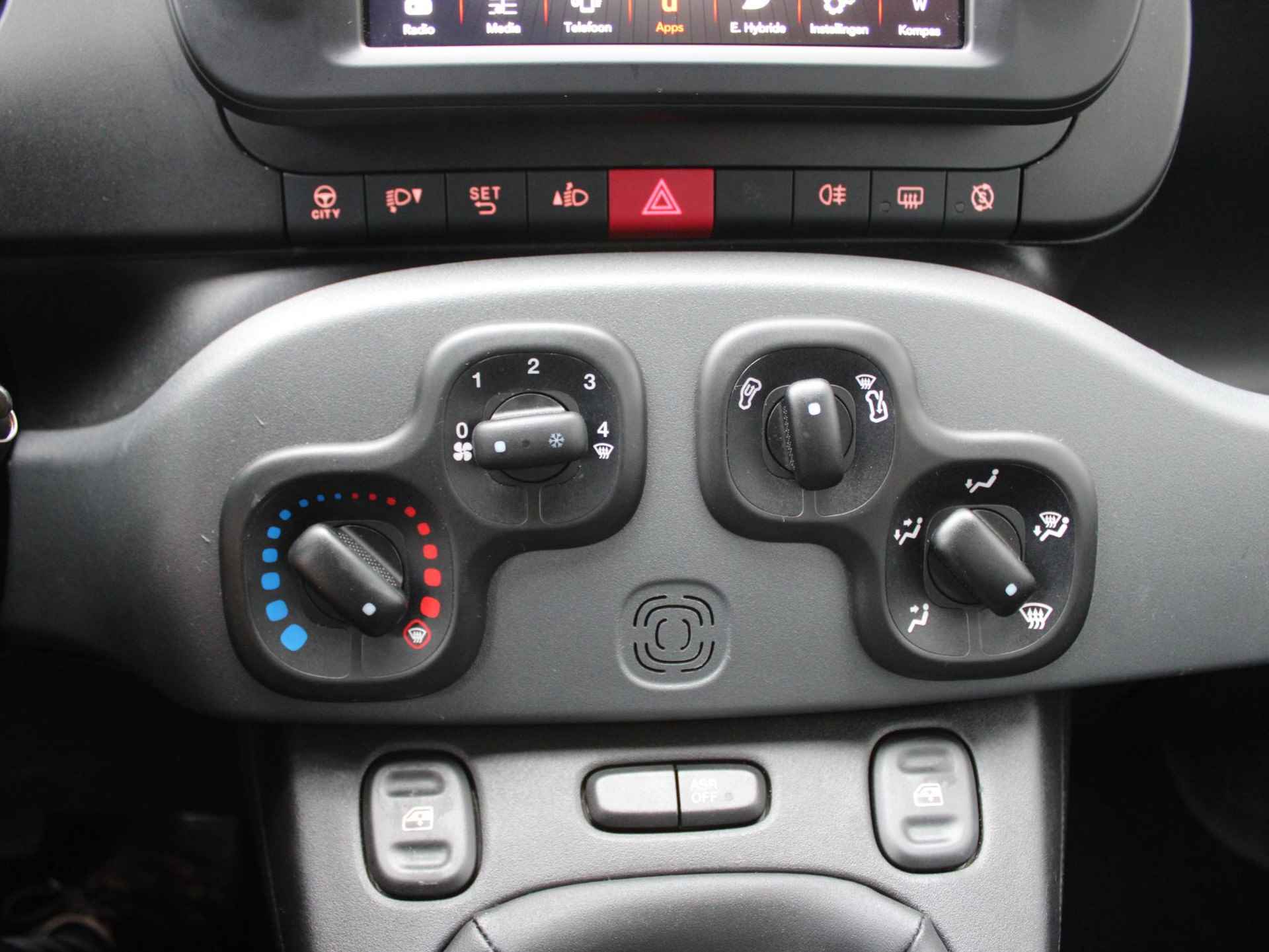 Fiat Panda 1.0 Hybrid City Life | Apple Carplay / Airco - 17/22