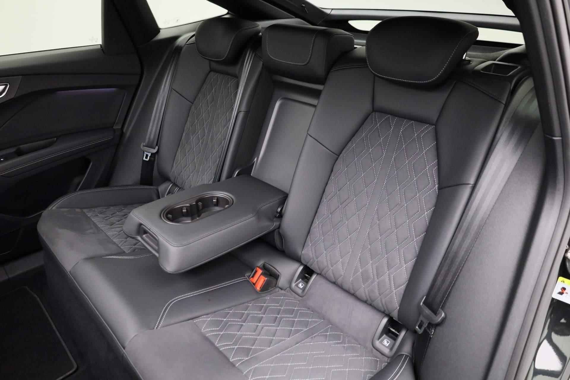 Audi Q4 Sportback e-tron 50 299PK quattro S edition 77 kWh | Pano | HUD | Camera | SONOS sound  | Standkachel | 21 inch - 50/52