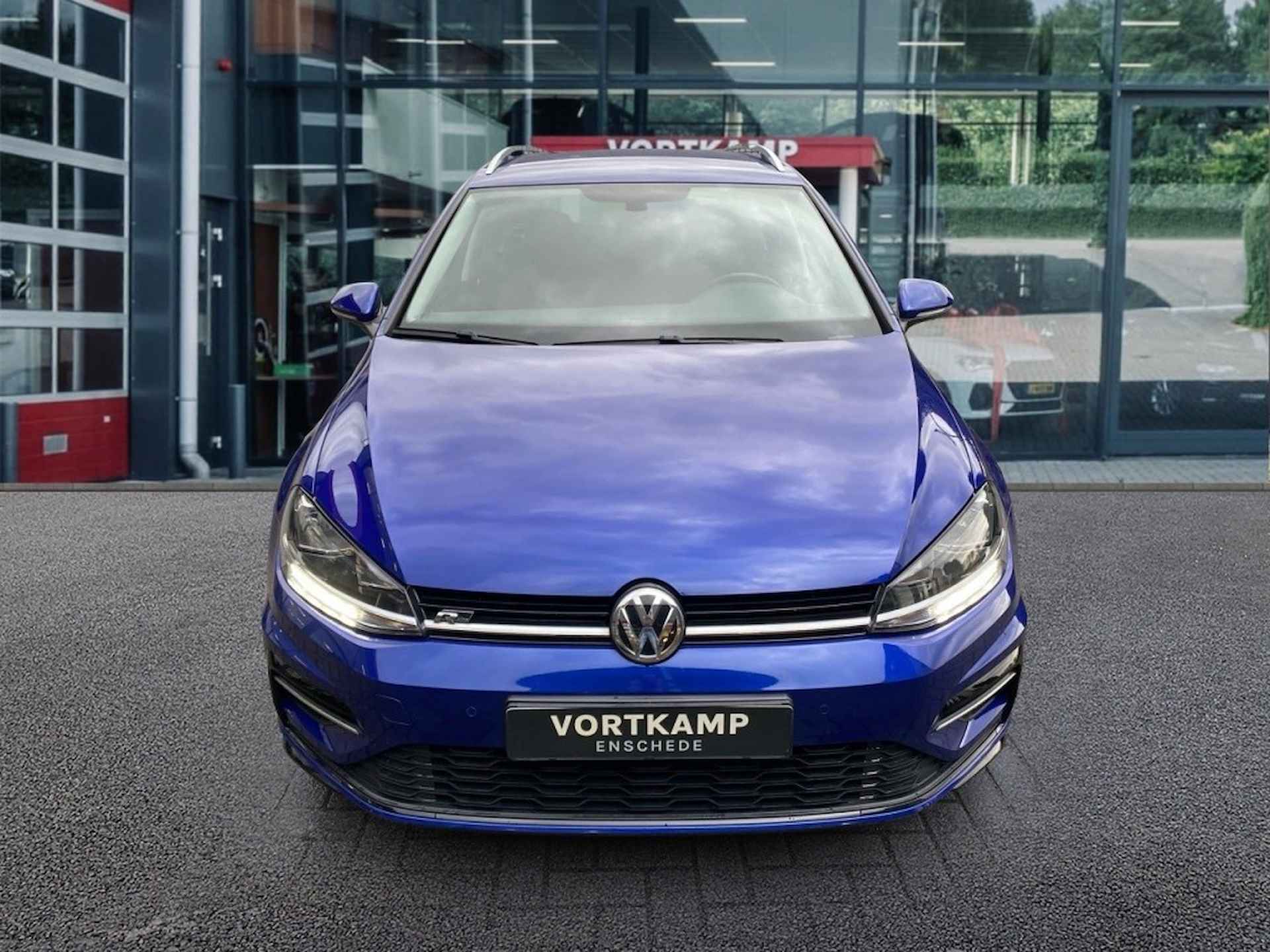 VOLKSWAGEN Golf 1.0 TSI R-LINE CAMERA/NAVI/CARPLAY/ACC/PDC/STOELVERW - 2/26