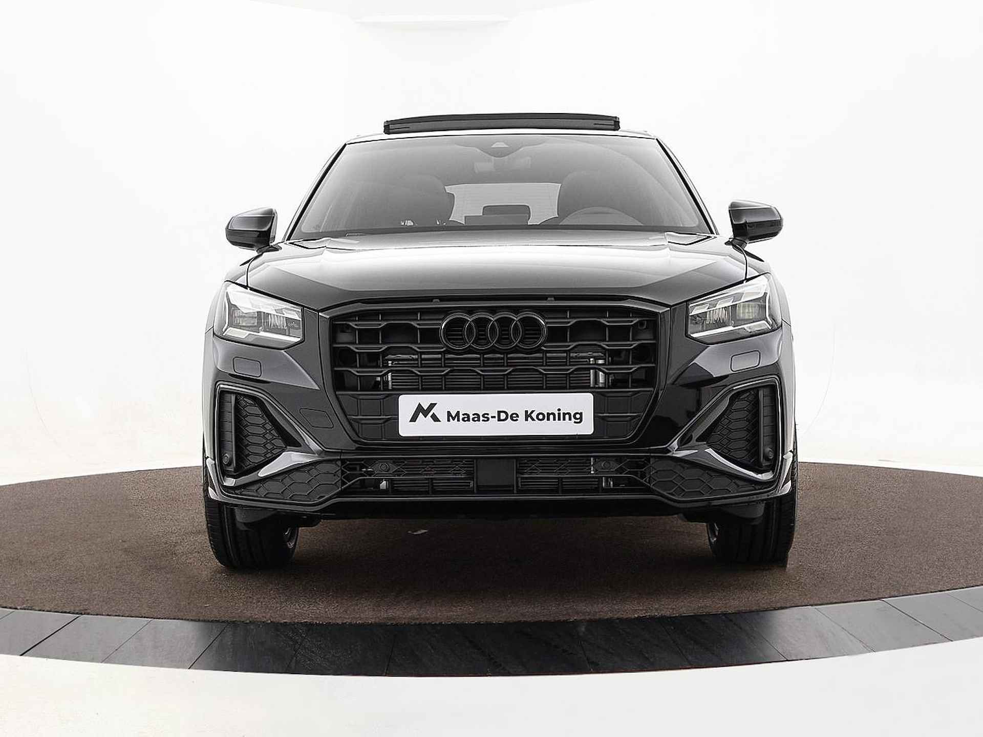 Audi Q2 S Edition 35 TFSI 150 PK · Glazen panoramadak · SONOS Premium 3D · 18" LM Velgen - 18/36