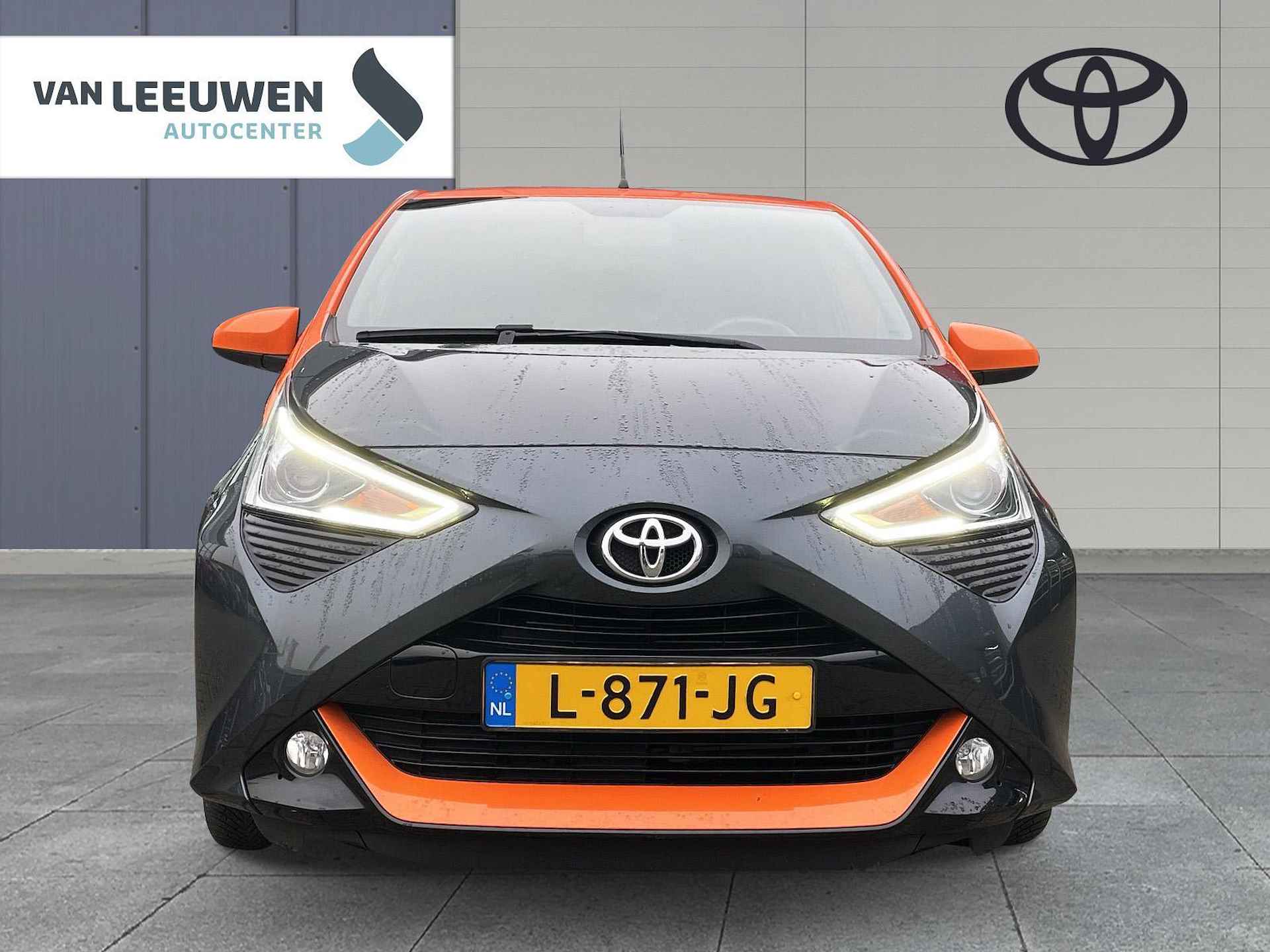 Toyota Aygo 1.0 VVT-i x-JBL - 2/18