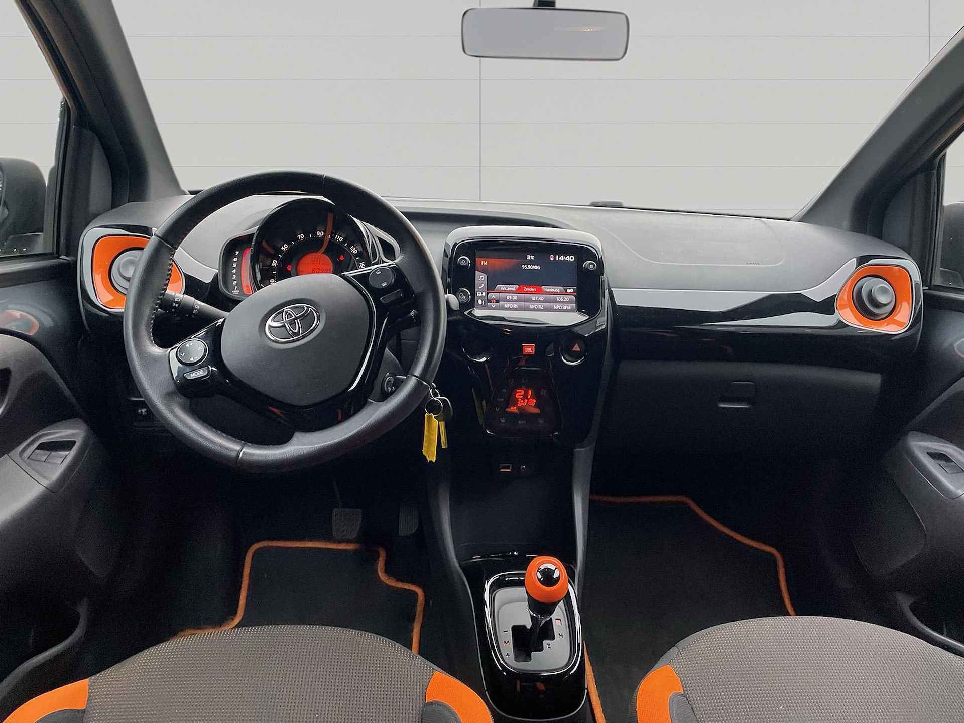 Toyota Aygo 1.0 VVT-i x-JBL - 12/18