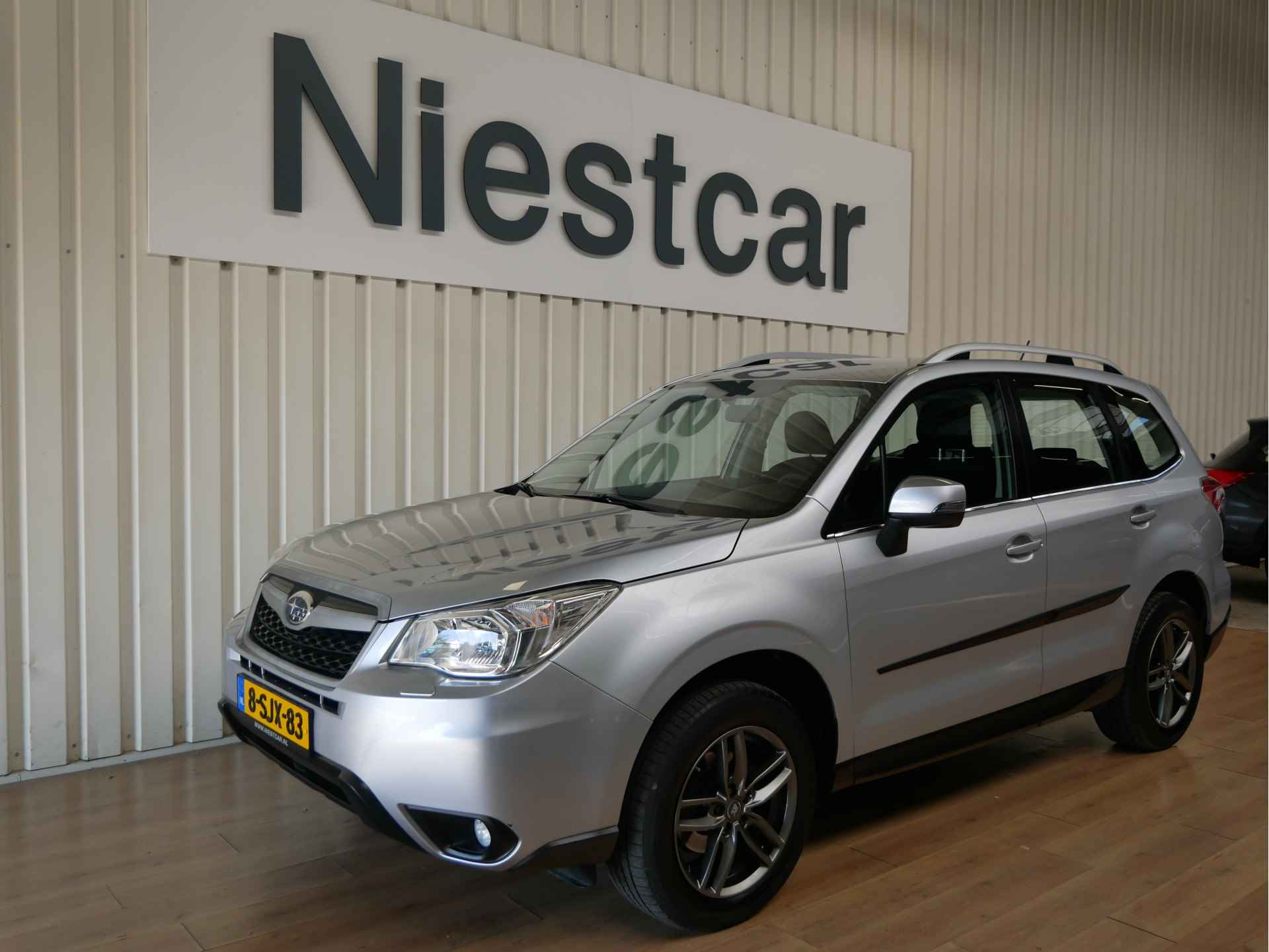 Subaru Forester 2.0 Luxury - 7/25