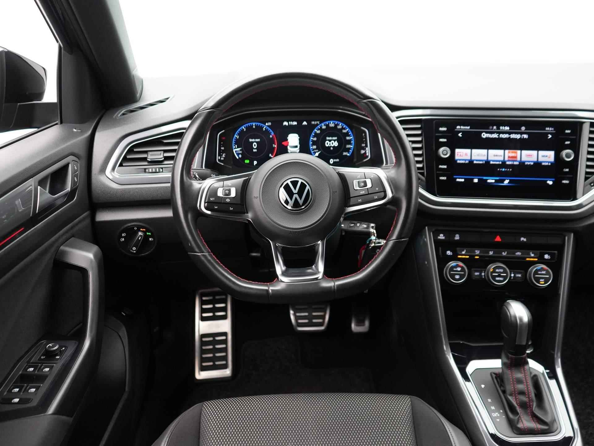 Volkswagen T-Roc 1.5 TSI Sport Business R Automaat / 19 Inch / Navigatie / Trekhaak - 13/46