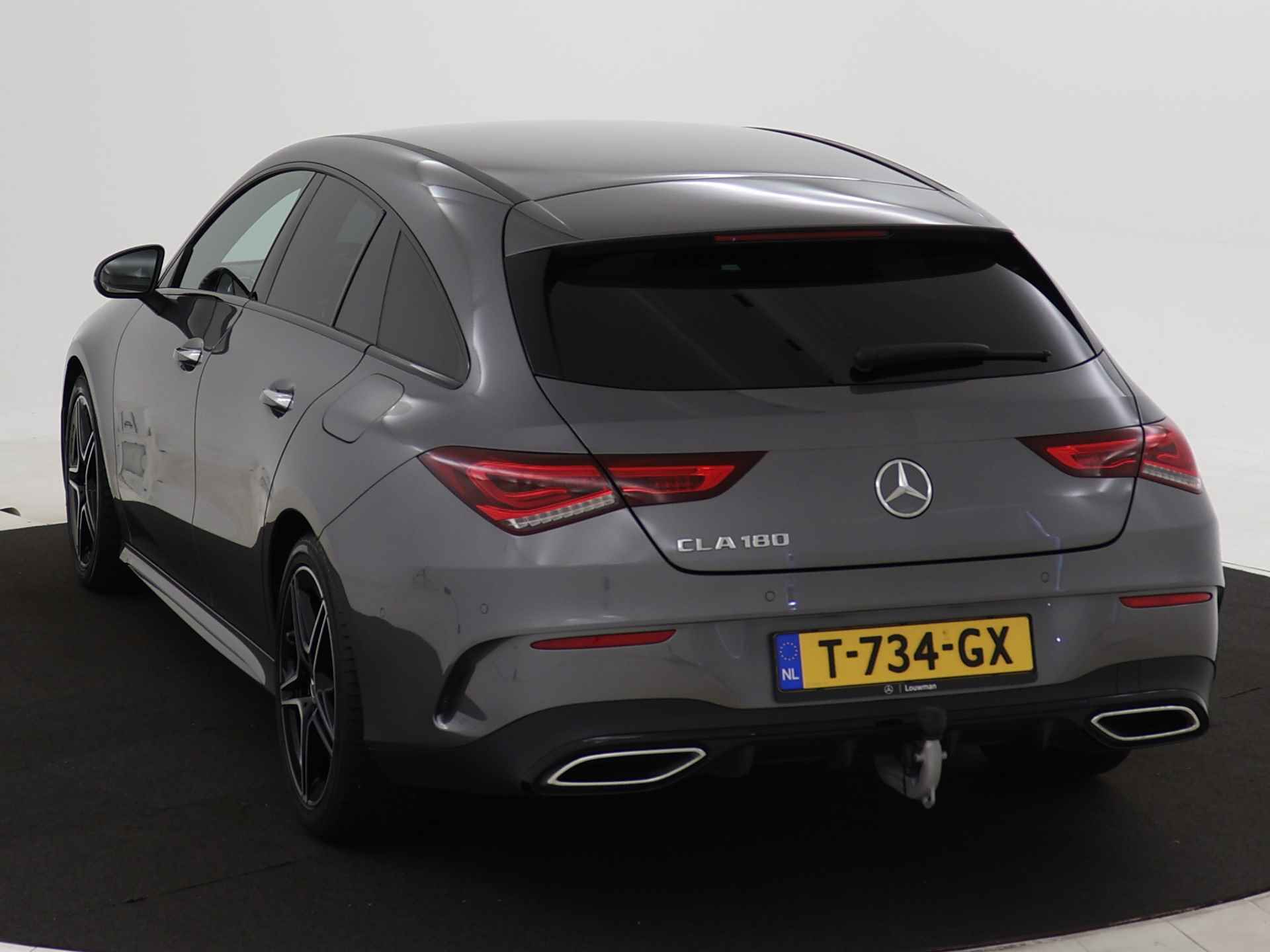 Mercedes-Benz CLA-Klasse Shooting Brake 180 AMG Line | Achteruitrijcamera | Trekhaak | Elektrische Stoelen | Distronic | Inclusief 24 maanden MB Certified garantie voor Europa. - 13/39