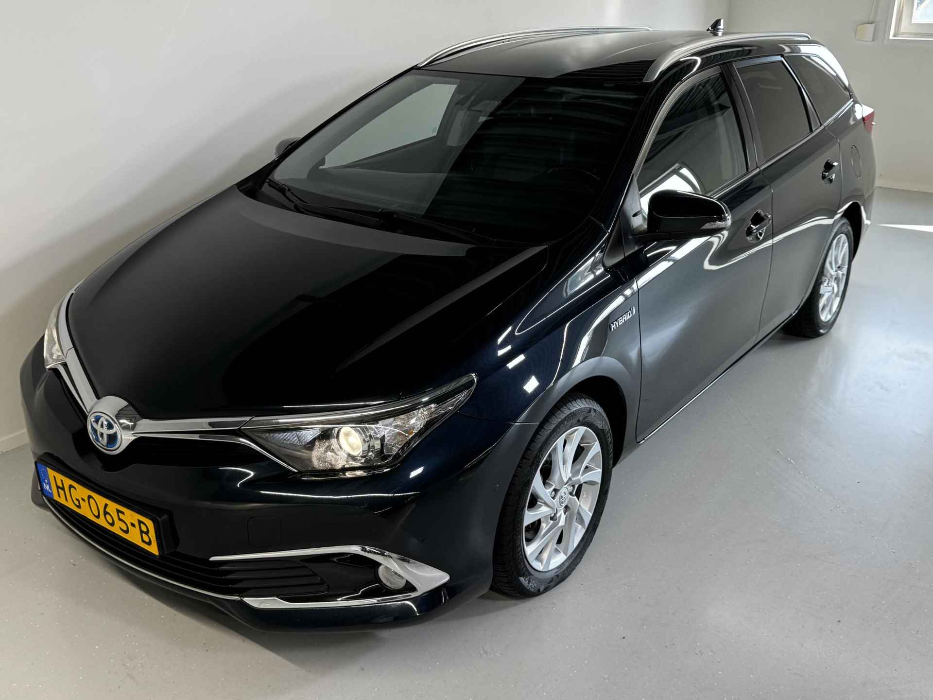 Toyota Auris Touring Sports 1.8 Hybrid Executive - Safety Pack | dealeronderhouden | Trekhaak | Navi | - 13/46