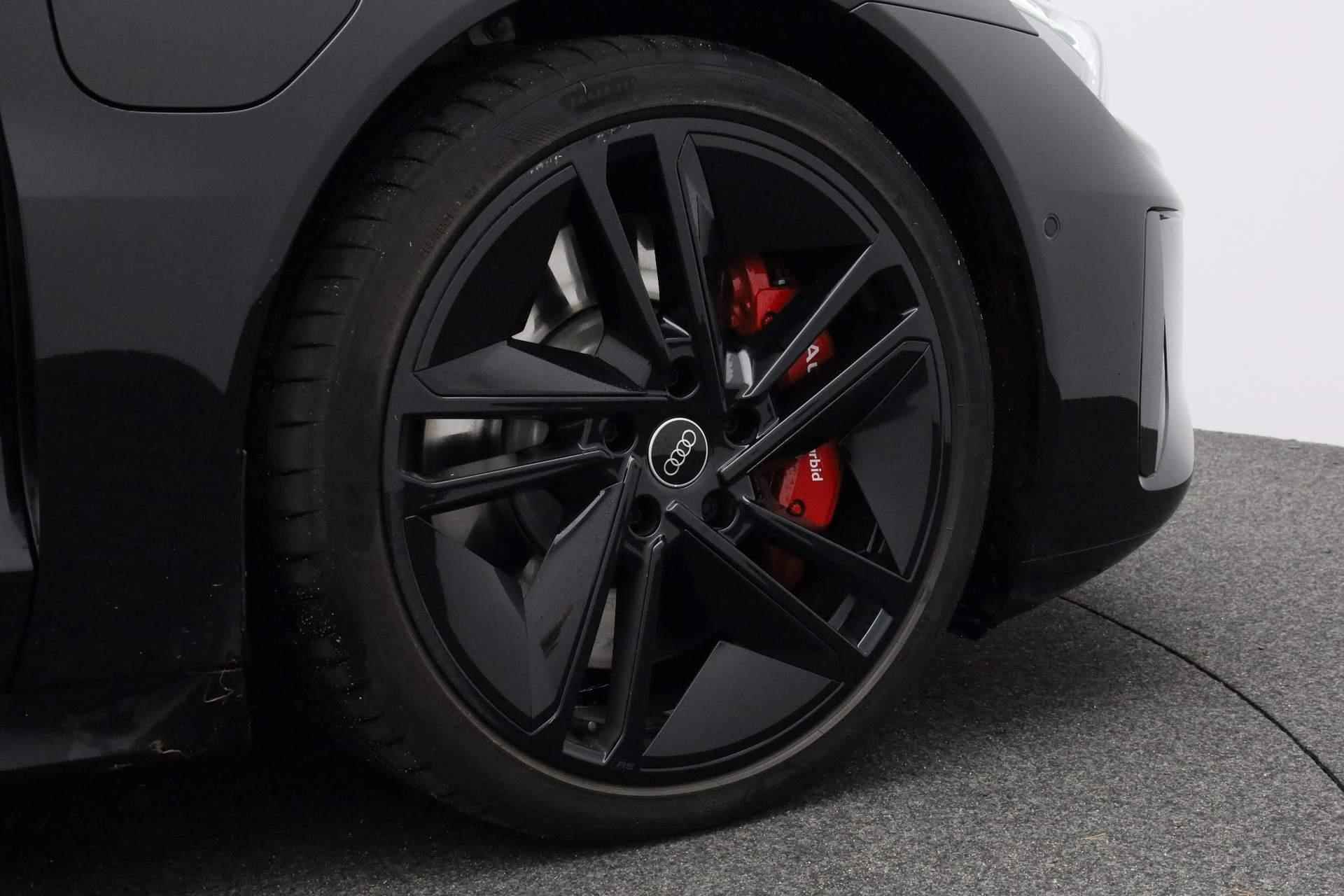 Audi e-tron GT Competition 93 kWh 476PK | Vierwiel besturing | Sportstoel Pro + ventilatie | Carbon inleg | Optiekzwart Plus | - 15/52