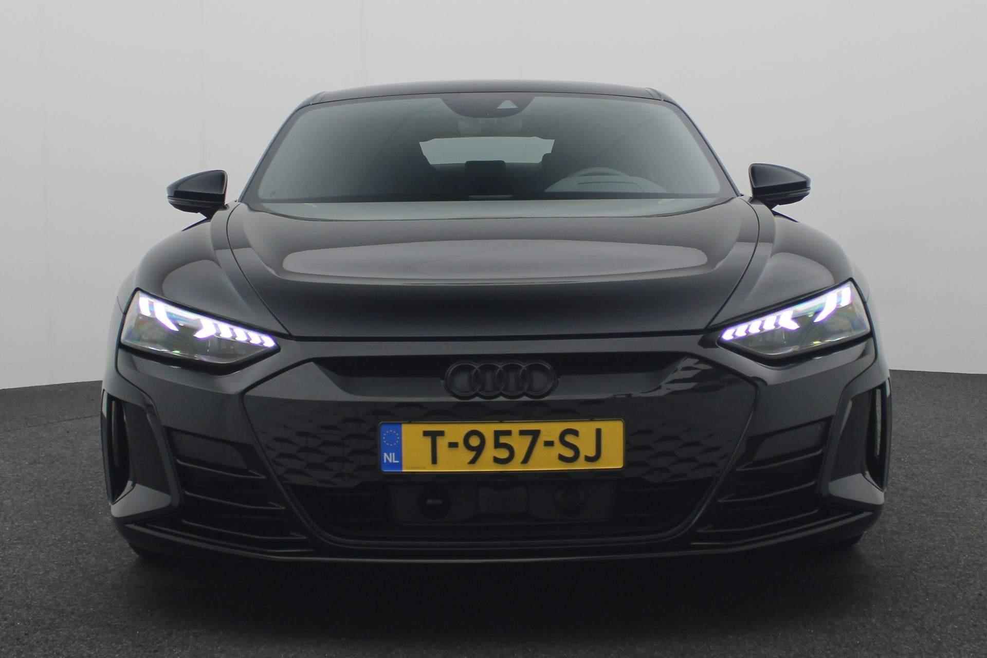 Audi e-tron GT Competition 93 kWh 476PK | Vierwiel besturing | Sportstoel Pro + ventilatie | Carbon inleg | Optiekzwart Plus | - 17/52