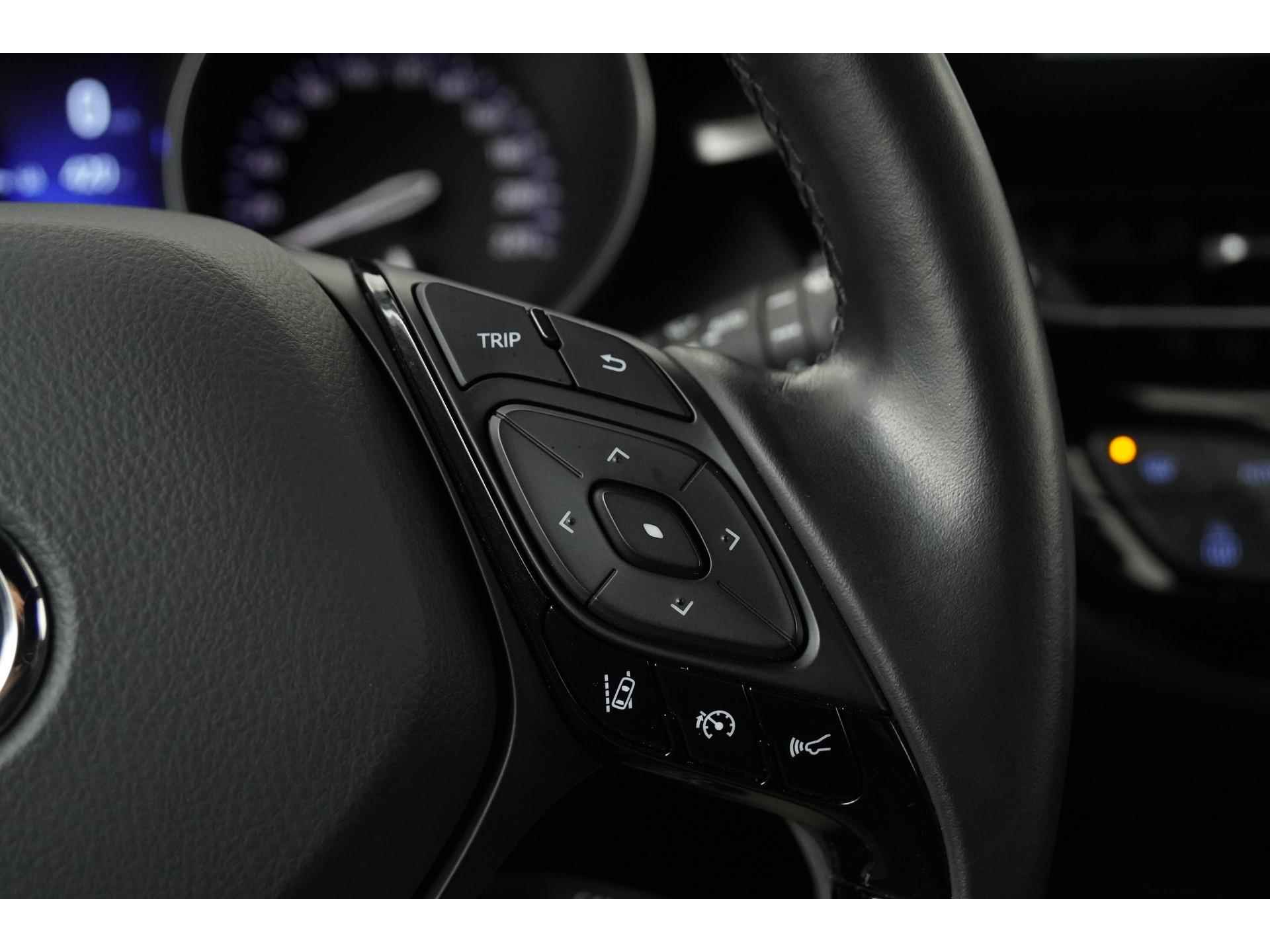 Toyota C-HR 1.8 Hybrid Active | Leder | Camera | Adapt cruise |  Zondag Open! - 10/44