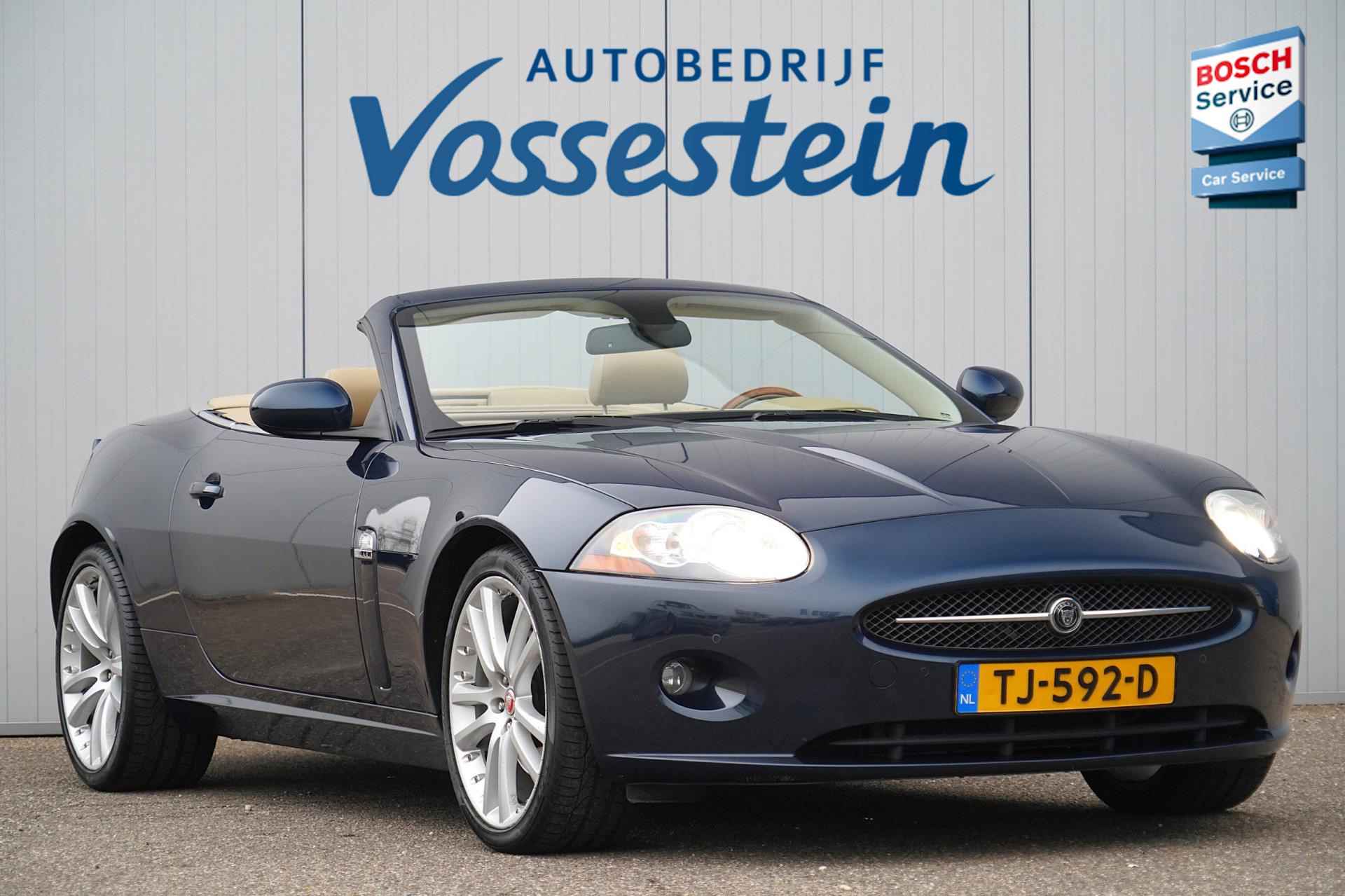 Jaguar XK 4.2 V8 Convertible / Leder / Alpine Audio / Stoelverw. / Stuurverw. / Memory Seats / Elek. Kap - 29/39