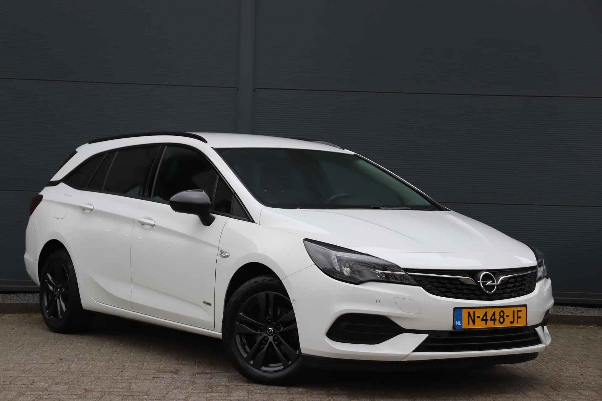 Opel Astra Sports Tourer 1.2 Design & Tech / Carplay / Dodehoek detectie / Camera - 3/36