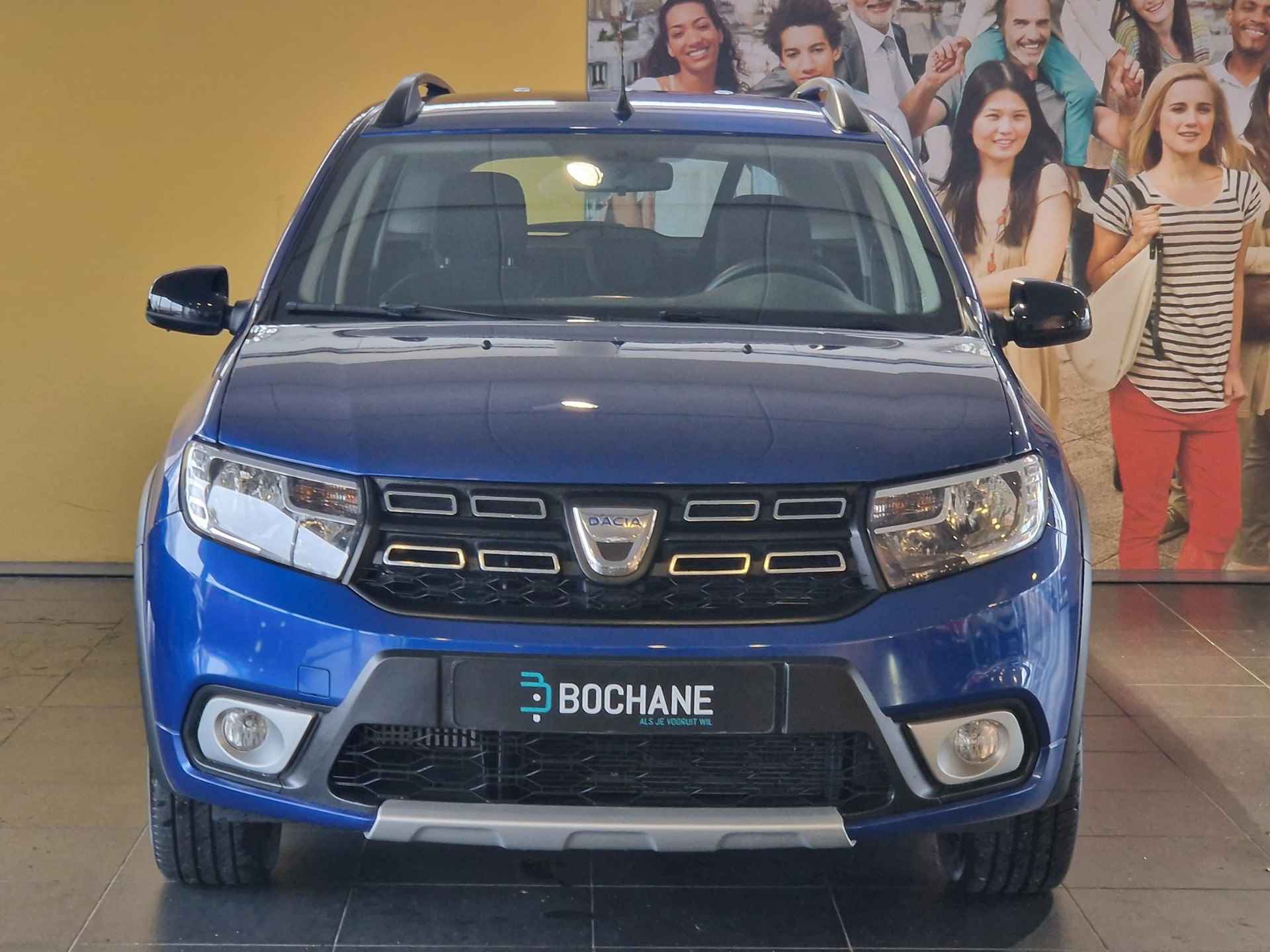 Dacia Logan MCV 1.0 TCe 100 Bi-Fuel Stepway SL 15th Anniv. NAVIGATIE | ACHTERUITRIJCAMERA | PARKEERSENSOREN ACHTER | LAGE KILOMETERSTAND! - 3/24