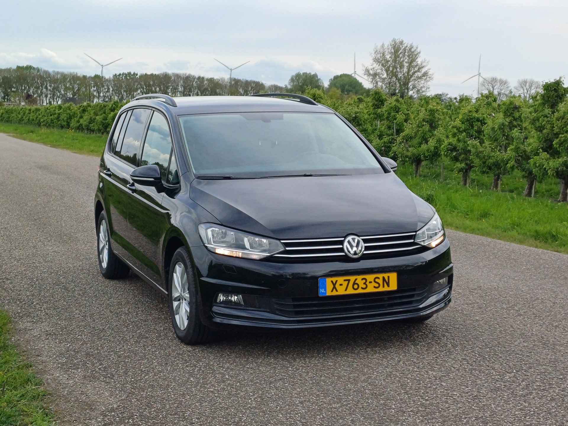 Volkswagen Touran 1.4 TSI Highline Business 7 Persoons 7 Persoons | Lage KM stand | Car Play | Navi | Clima | Cruise | Parkeerhulp - 6/44