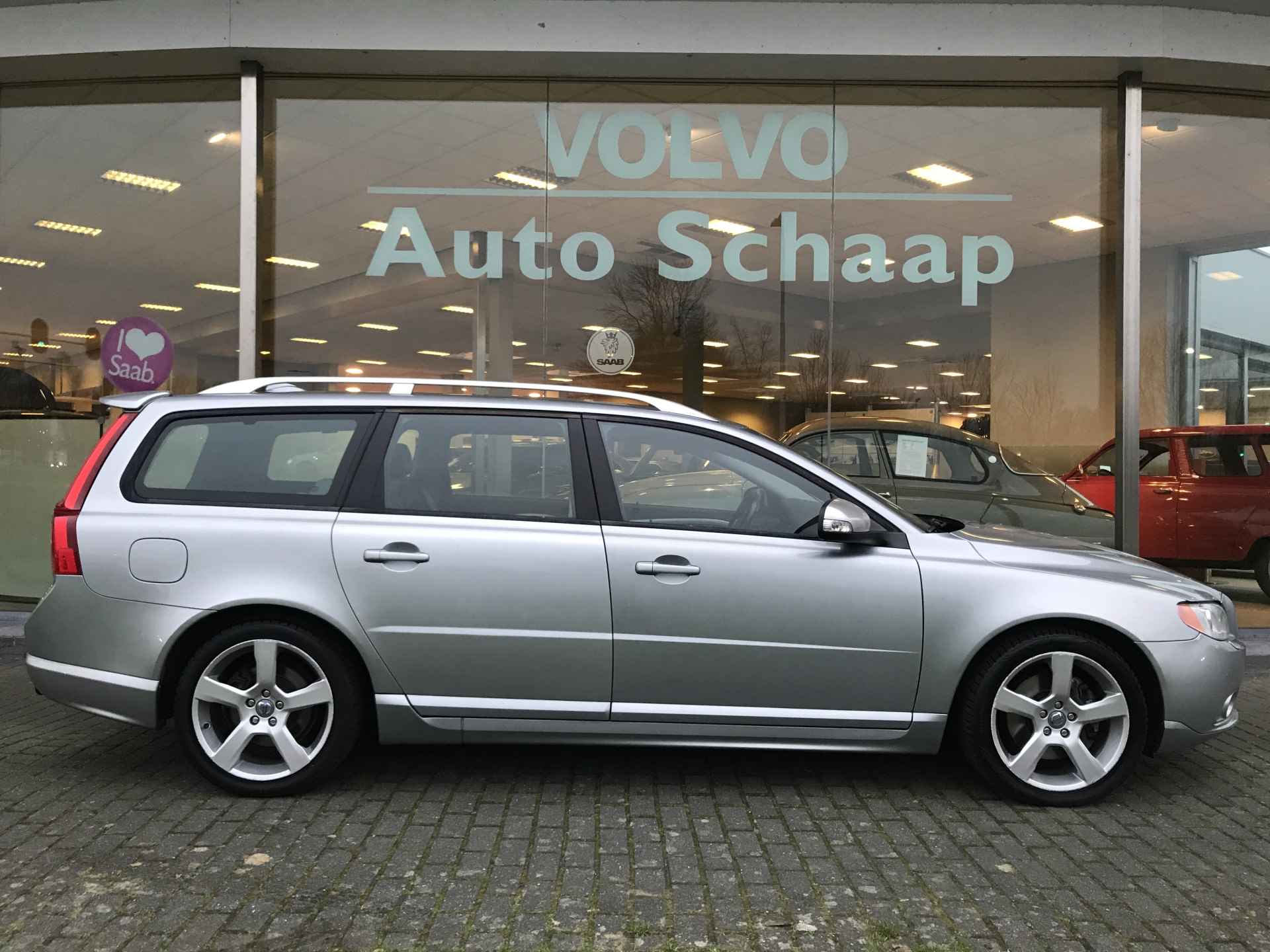 Volvo V70 2.0T R-Edition Automaat | Rijklaar incl garantie | Achterspoiler Parkeersensoren Afneembare trekhaak - 6/36