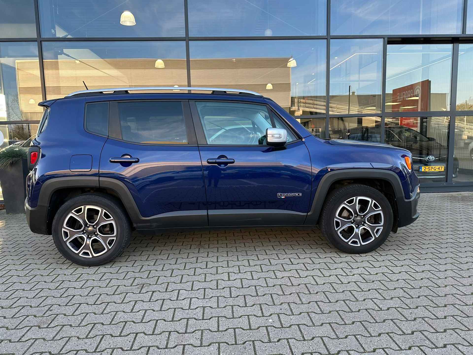 Jeep Renegade 1.4 MultiAir Limited *Navi & Winter Pack* - 4/32