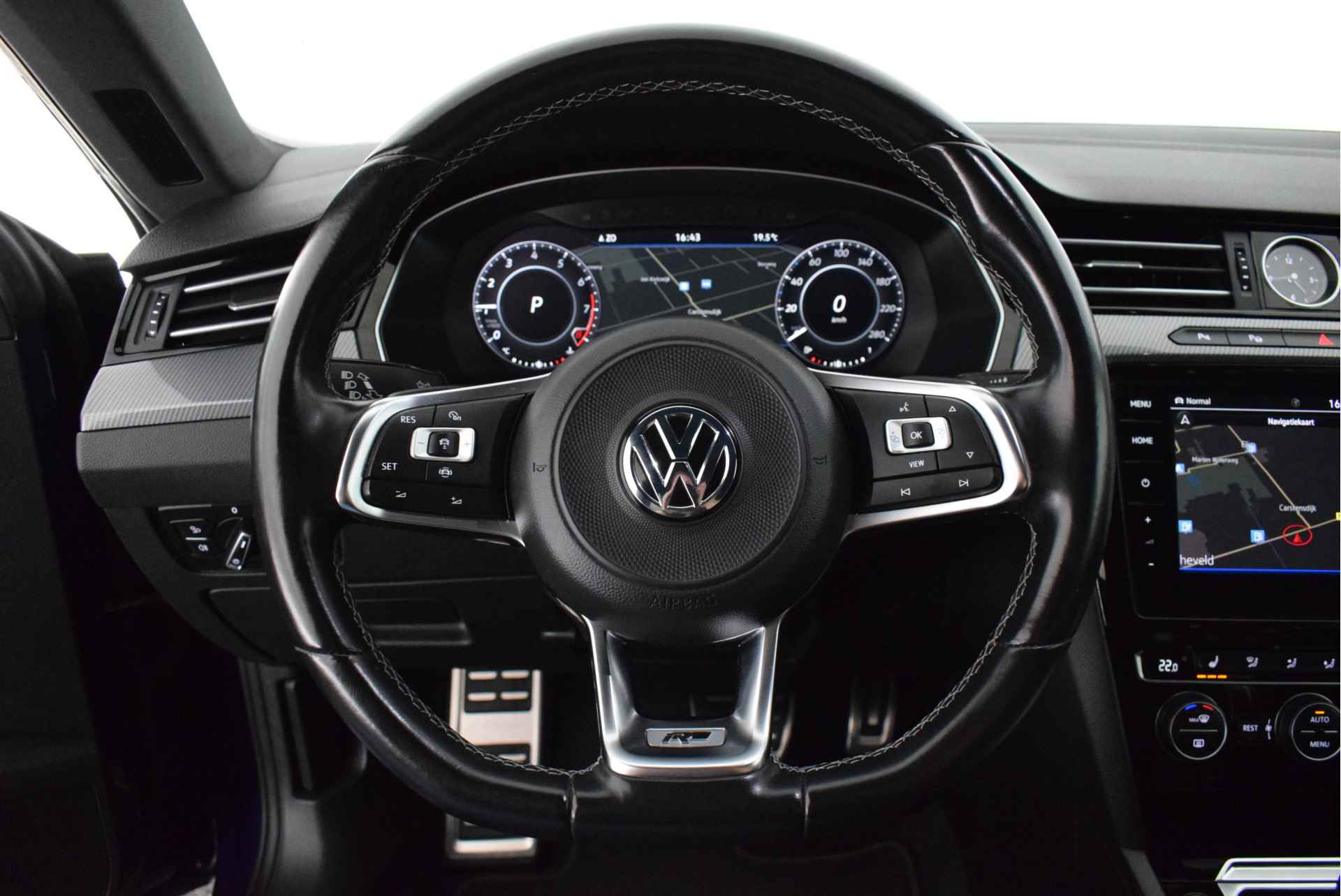 Volkswagen Arteon 1.5 TSI 150pk DSG 2x R-Line Trekhaak Camera Panoramadak Stoelverwarming Led Virtual Cockpit Navigatie - 14/59