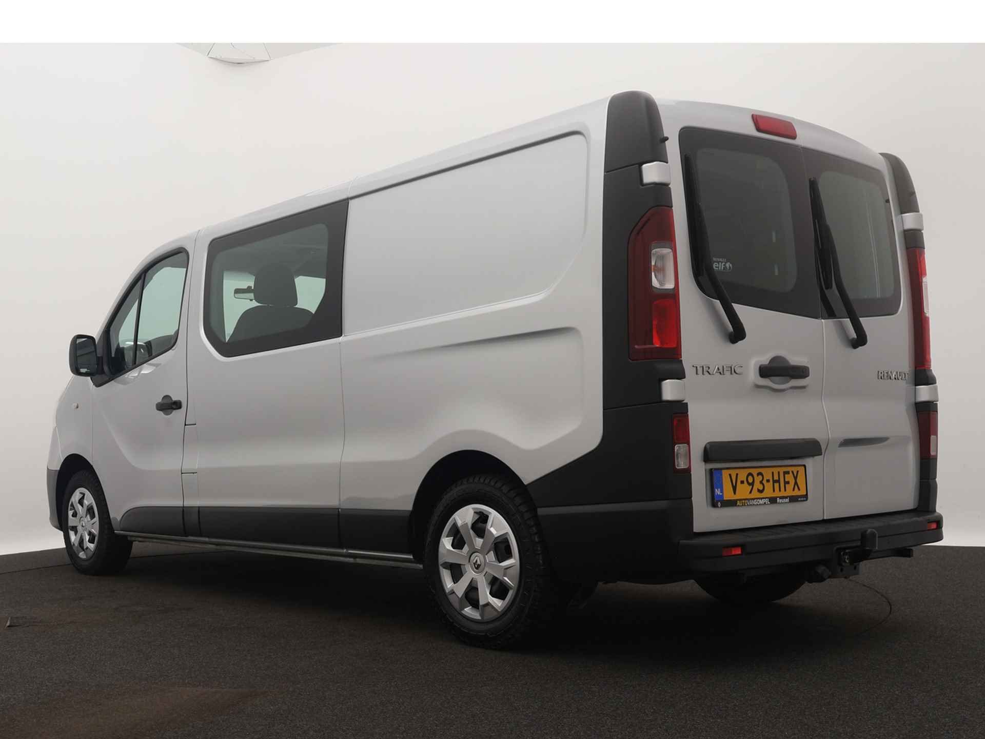 Renault Trafic dCi T29 L2H1 Comfort DC DUBBEL CABINE / NAVI / PARKEER SENSOREN - 3/31