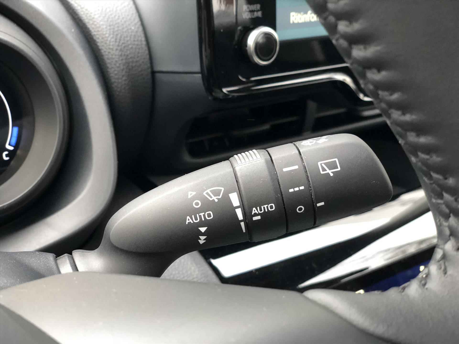 Toyota Yaris Cross 1.5 Hybrid Active | Apple CarPlay/Android Auto, Lichtmetalen velgen, Parkeercamera, Adaptive cruise control - 24/34