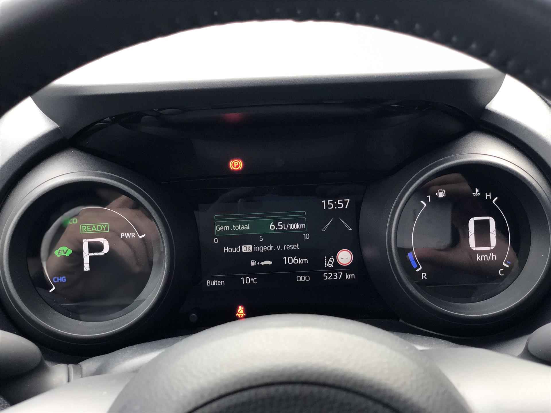 Toyota Yaris Cross 1.5 Hybrid Active | Apple CarPlay/Android Auto, Lichtmetalen velgen, Parkeercamera, Adaptive cruise control - 31/34