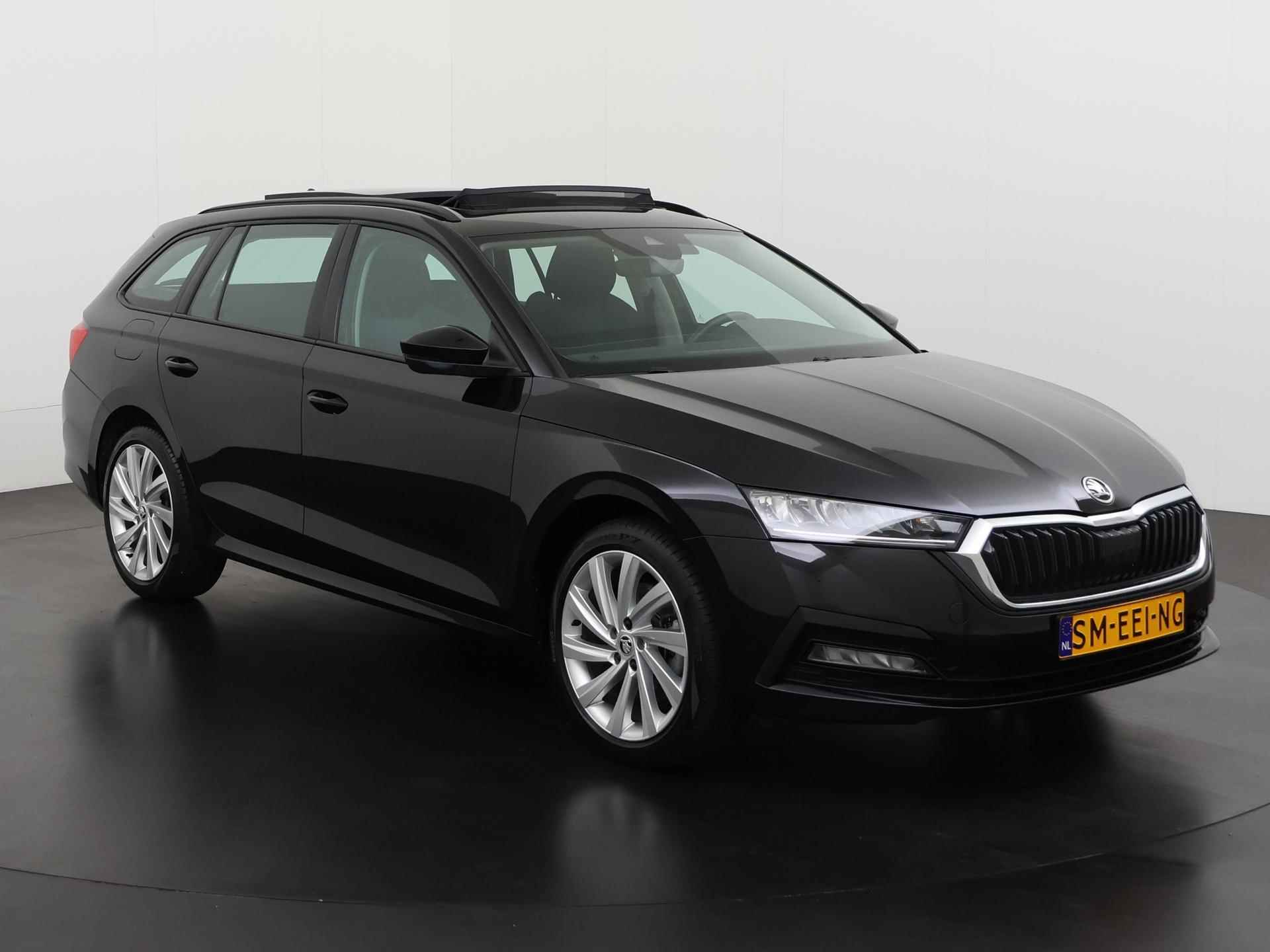 Skoda Octavia Combi 1.4 TSI iV PHEV Ambition | Panoramadak | Trekhaak | Zondag Open! - 30/41