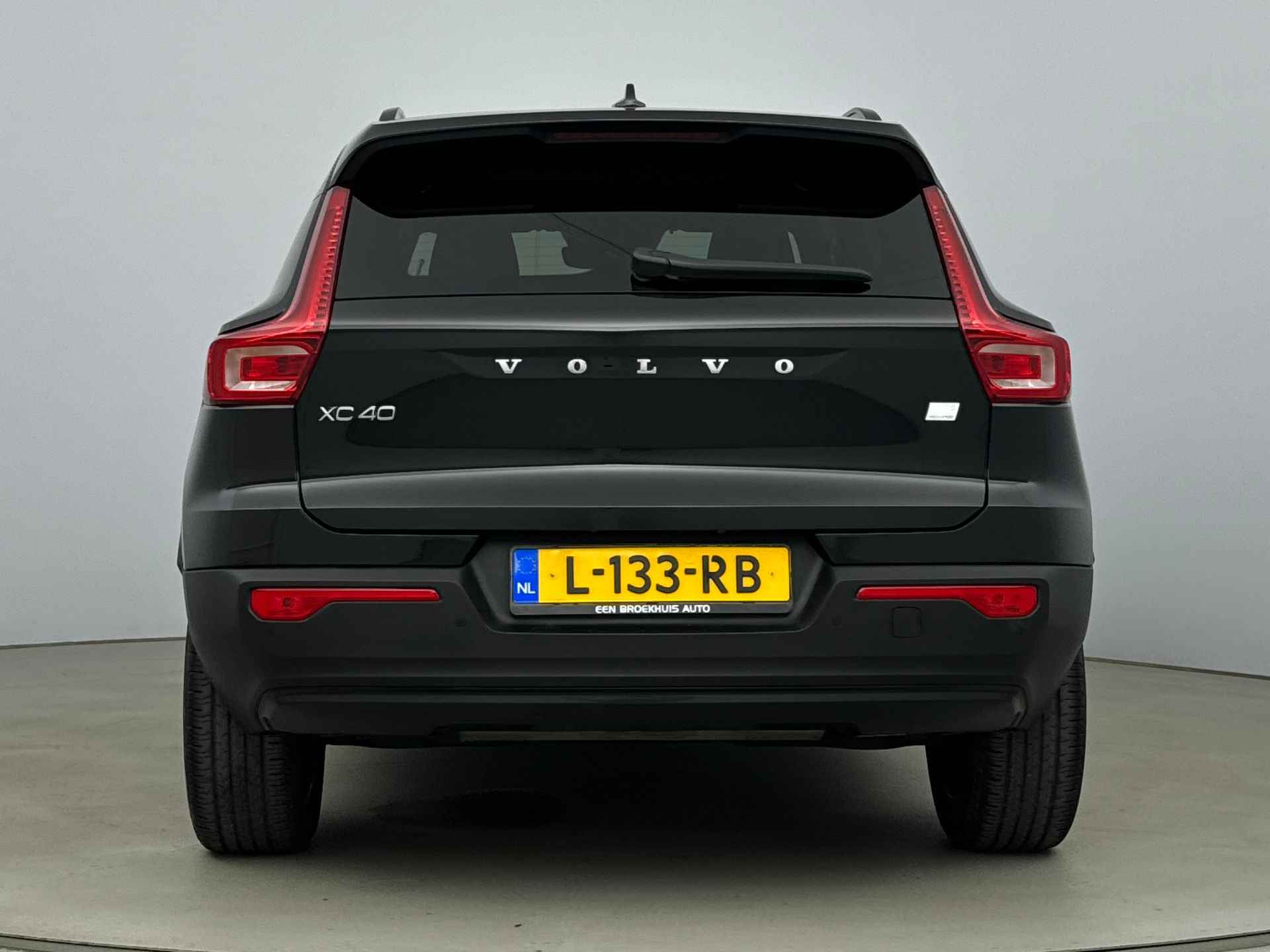 Volvo XC40 1.5 T5 Recharge R-Design 263pk | Panoramadak | Trekhaak | Adaptieve Cruis control | Elektrische achterklep | Stoel + Stuurverwar - 20/28